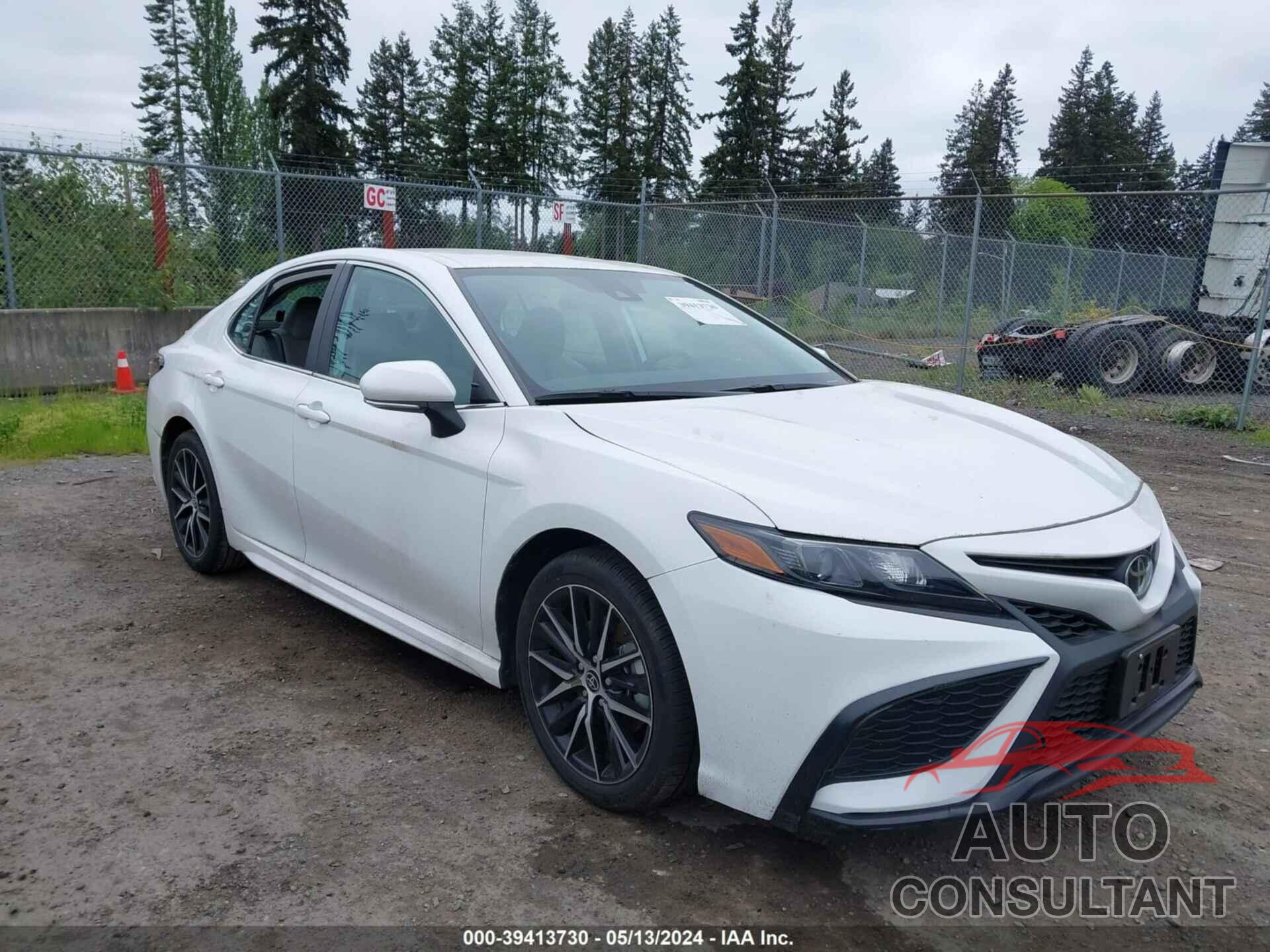 TOYOTA CAMRY 2022 - 4T1G11AK0NU700601