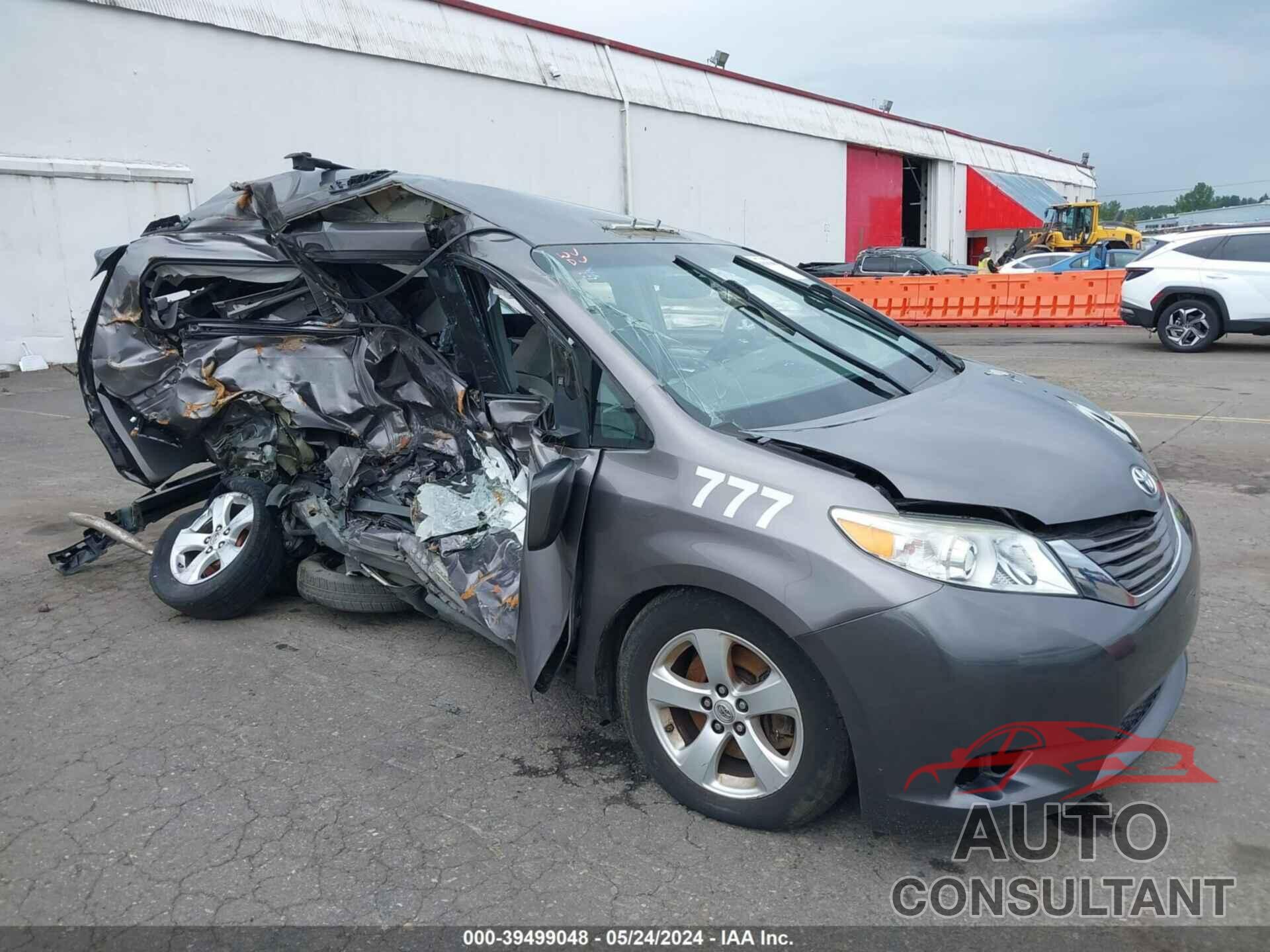 TOYOTA SIENNA 2016 - 5TDKK3DC2GS746076