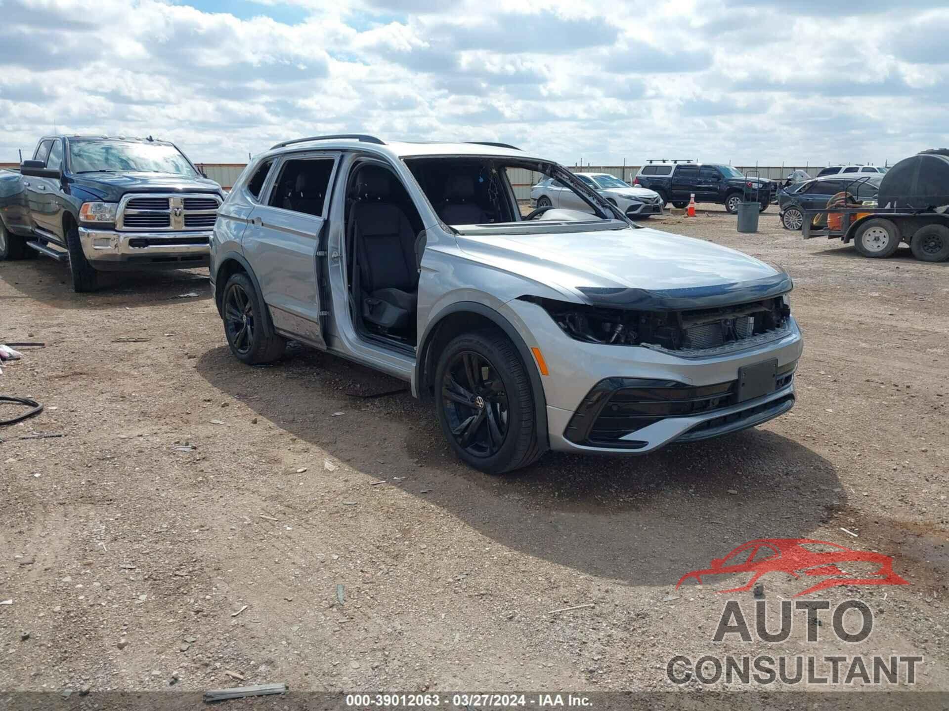 VOLKSWAGEN TIGUAN 2023 - 3VVCB7AX3PM034356