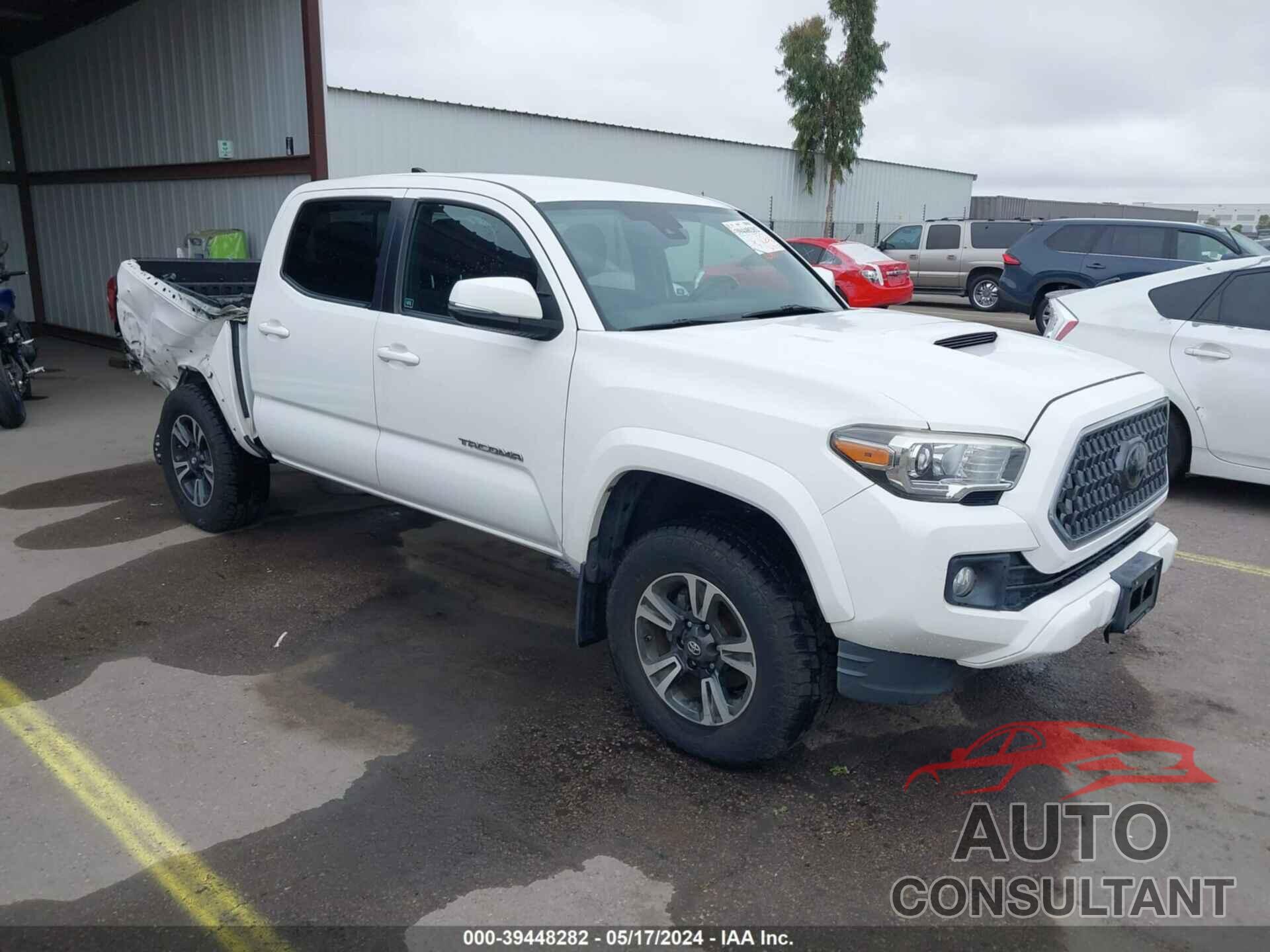 TOYOTA TACOMA 2018 - 3TMCZ5AN0JM177446