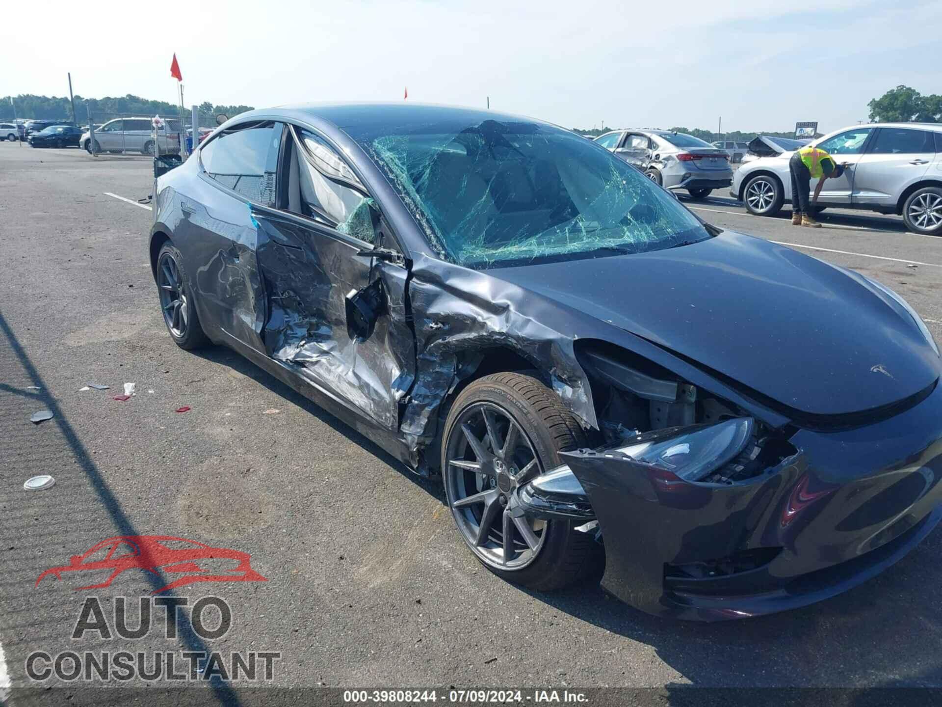 TESLA MODEL 3 2023 - 5YJ3E1EBXPF627752