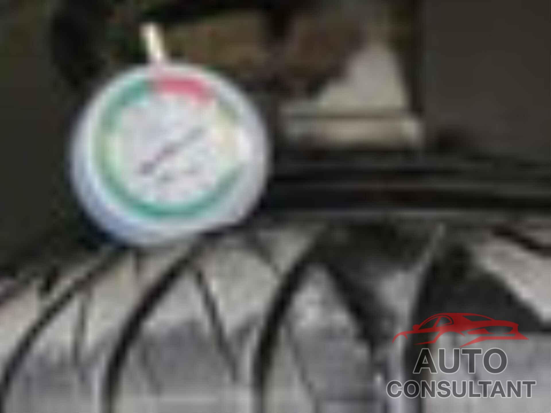 FORD ESCAPE 2017 - 1FMCU0GD3HUC04690