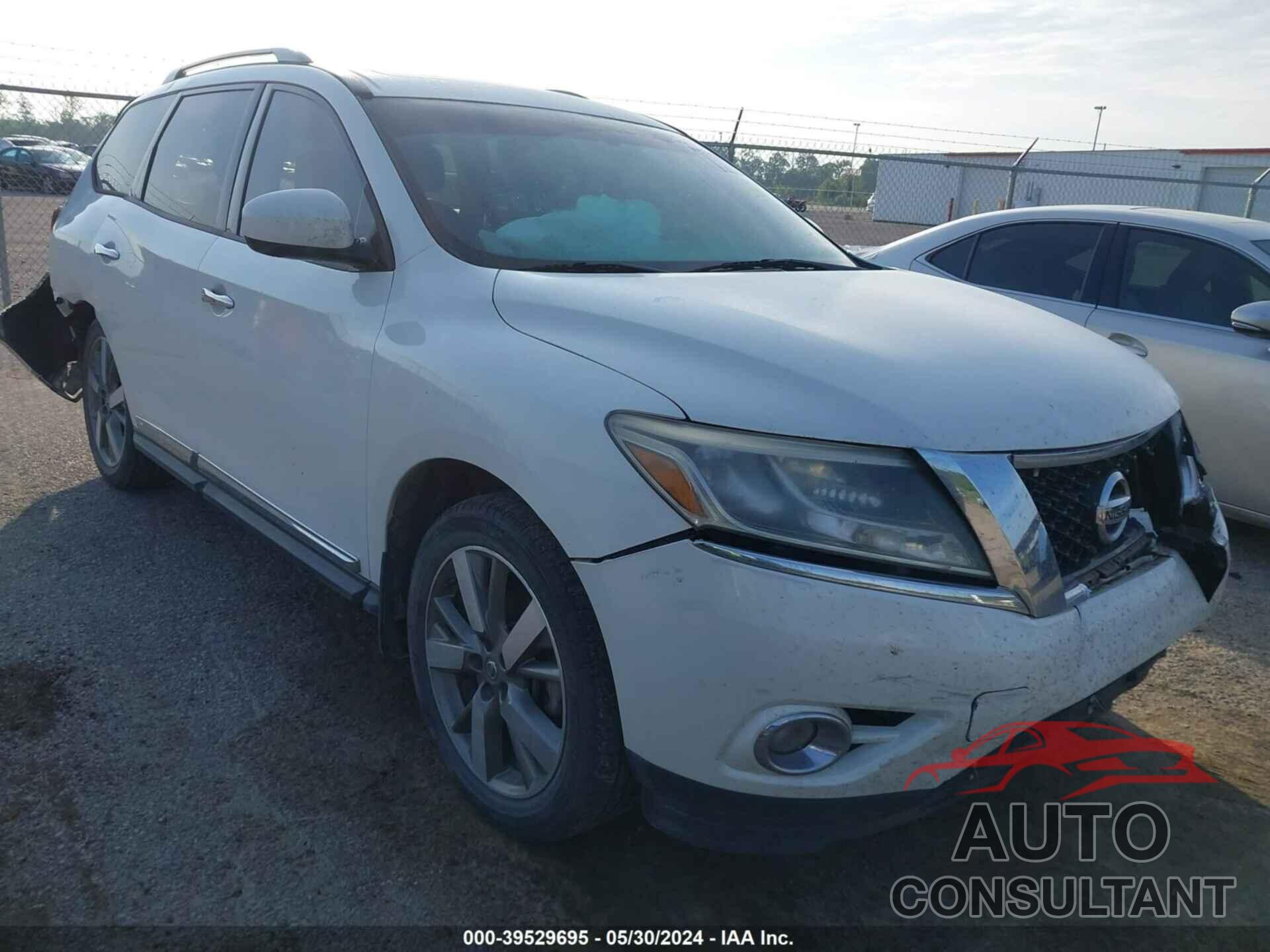 NISSAN PATHFINDER 2015 - 5N1AR2MN9FC697697