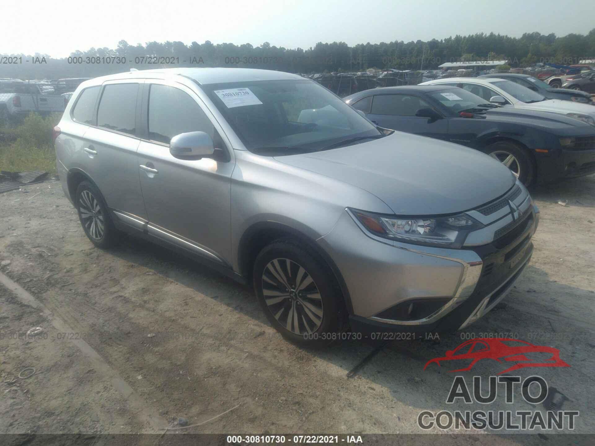 MITSUBISHI OUTLANDER 2019 - JA4AD3A3XKZ049525