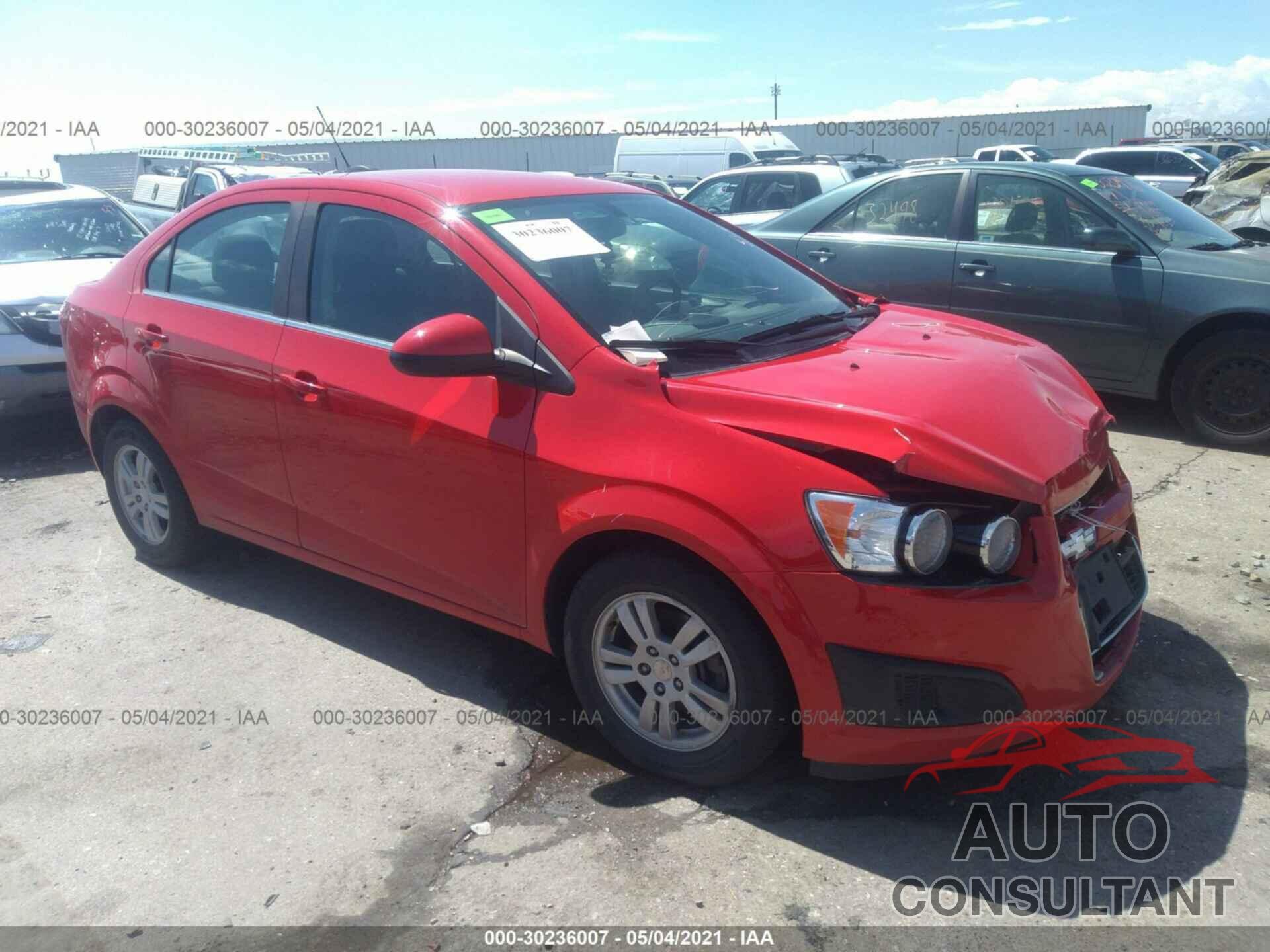 CHEVROLET SONIC 2016 - 1G1JC5SB8G4185806