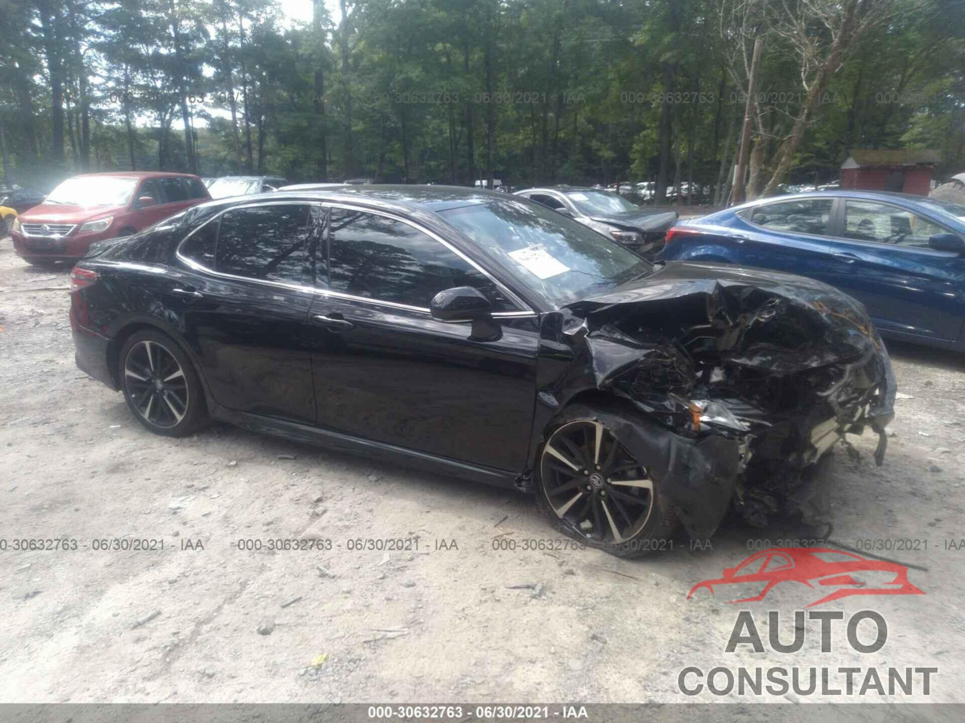 TOYOTA CAMRY 2019 - 4T1B61HK8KU300329