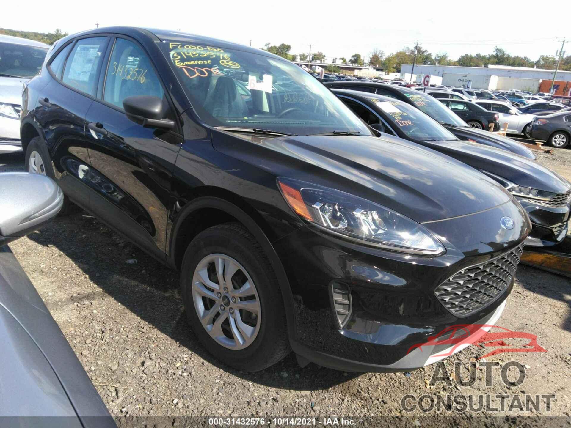 FORD ESCAPE 2021 - 1FMCU9F62MUA84172