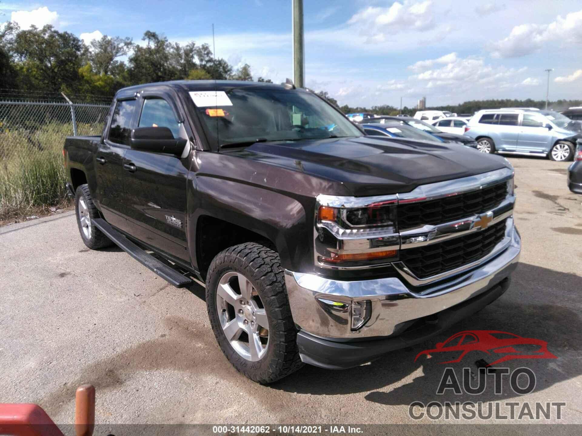 CHEVROLET SILVERADO 1500 2018 - 1GCVKREC3JZ191644