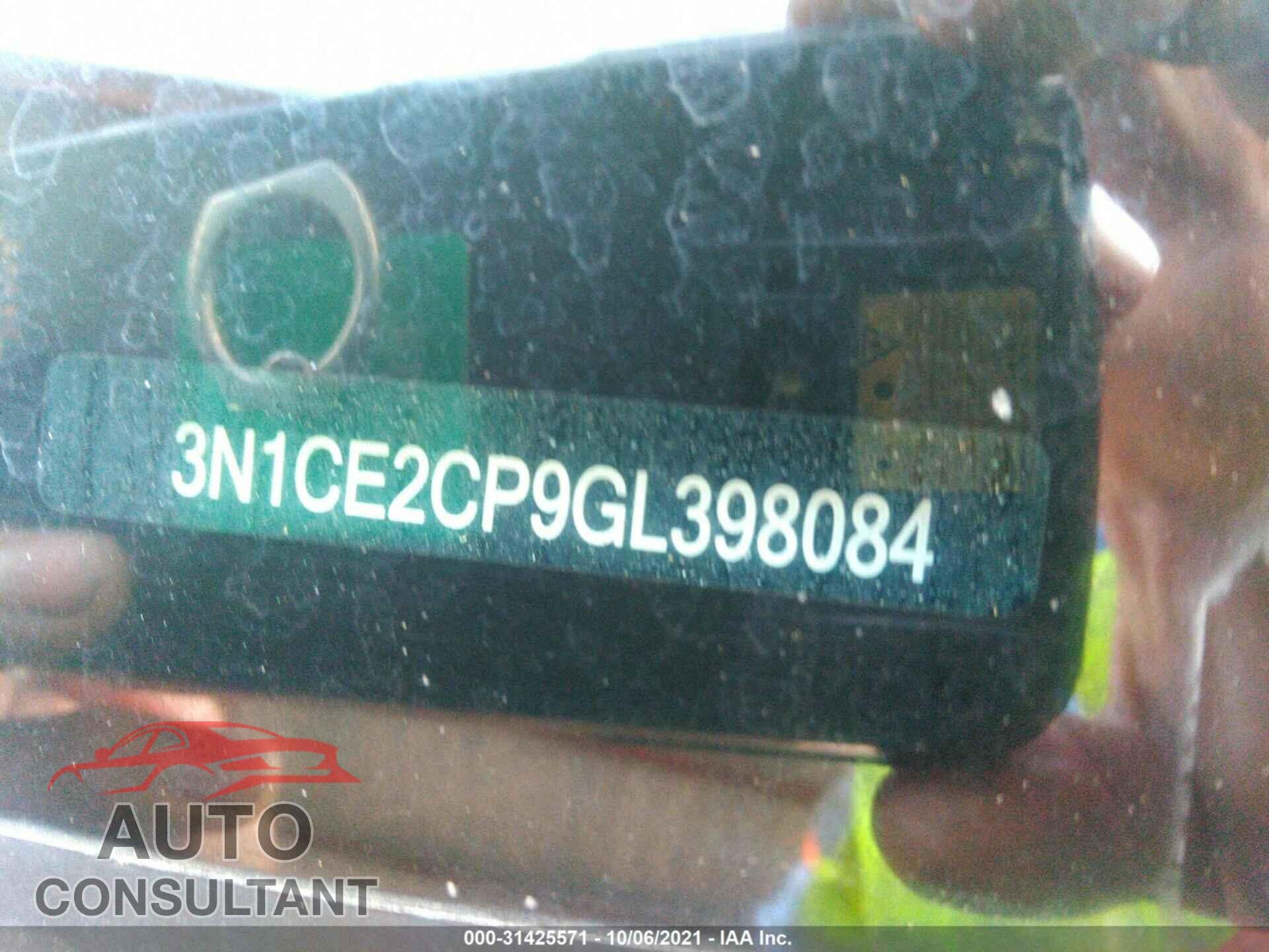 NISSAN VERSA NOTE 2016 - 3N1CE2CP9GL398084