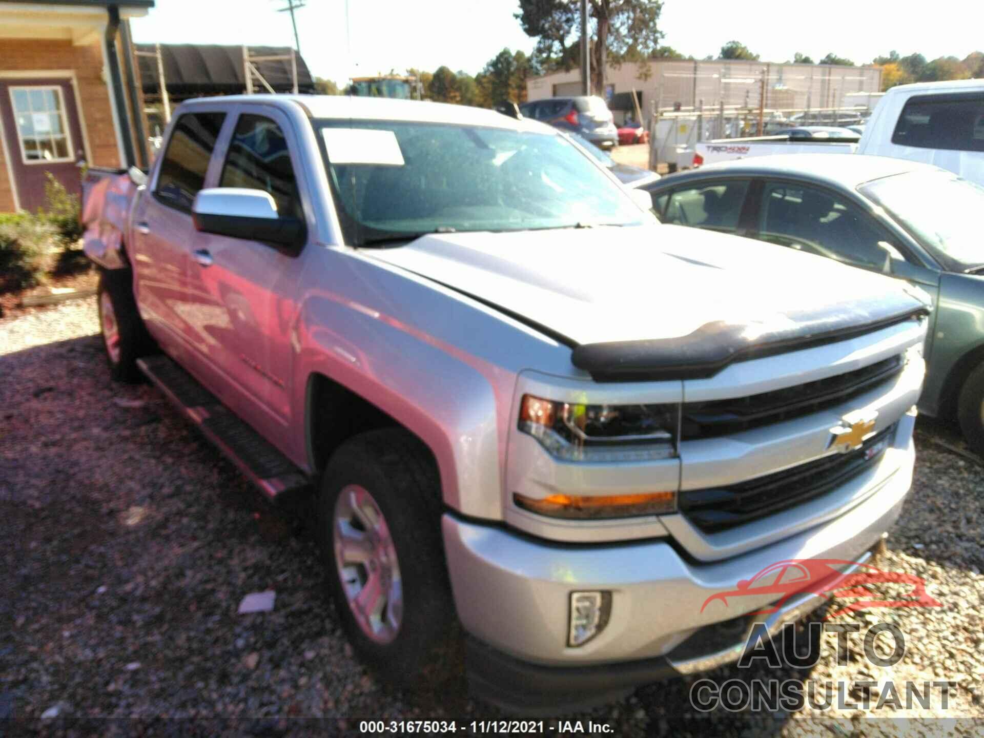 CHEVROLET SILVERADO 1500 2018 - 3GCUKREC2JG318167