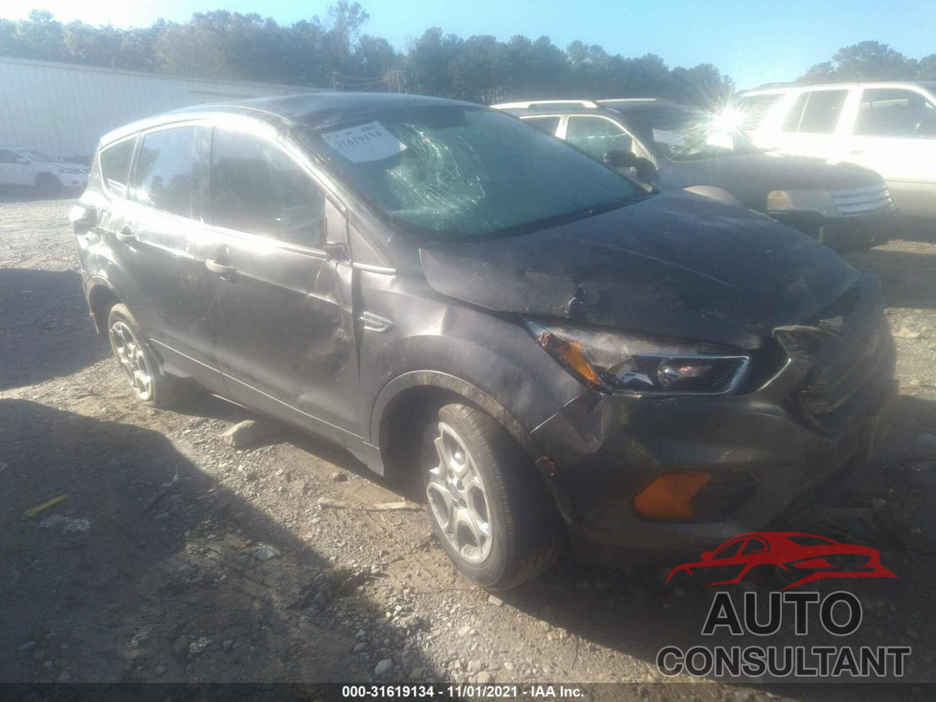 FORD ESCAPE 2017 - 1FMCU0F72HUD05313