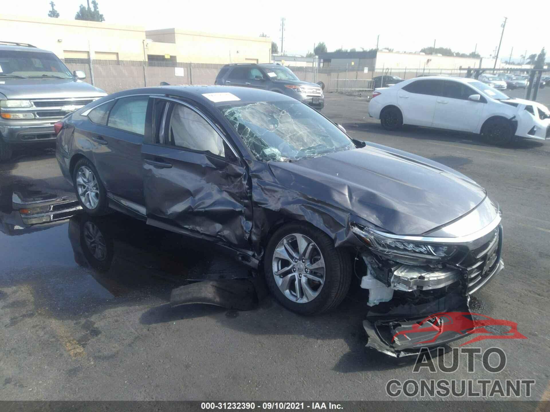 HONDA ACCORD SEDAN 2018 - 1HGCV1F18JA268201