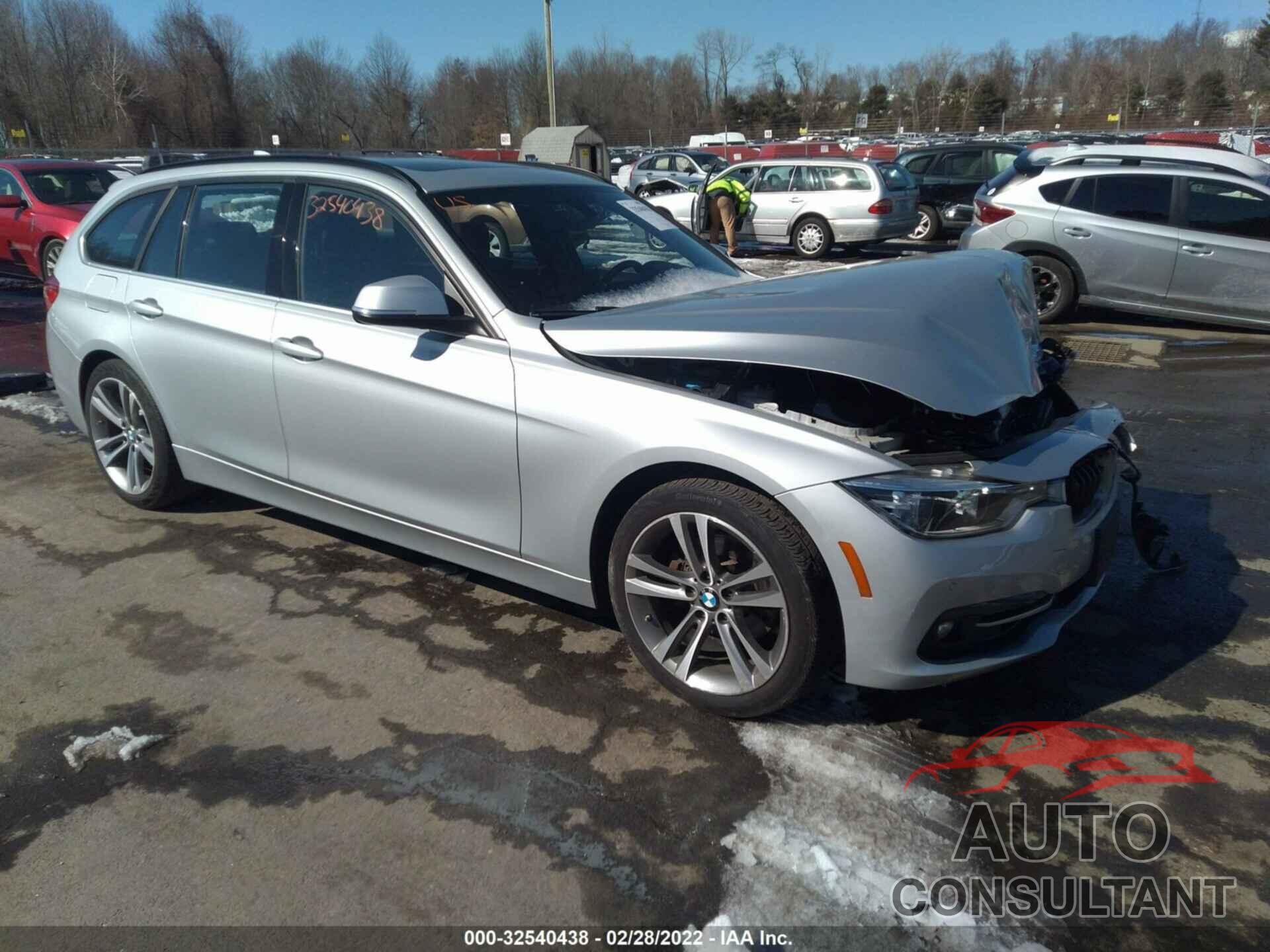 BMW 3 SERIES 2017 - WBA8K3C55HK679069