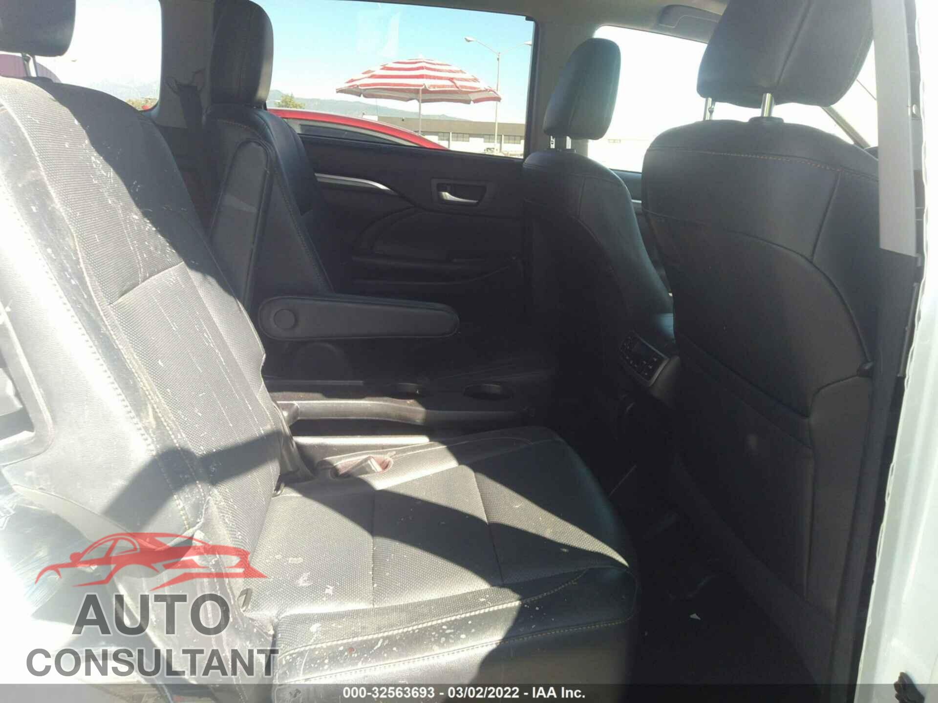 TOYOTA HIGHLANDER 2017 - 5TDDGRFH4HS034577