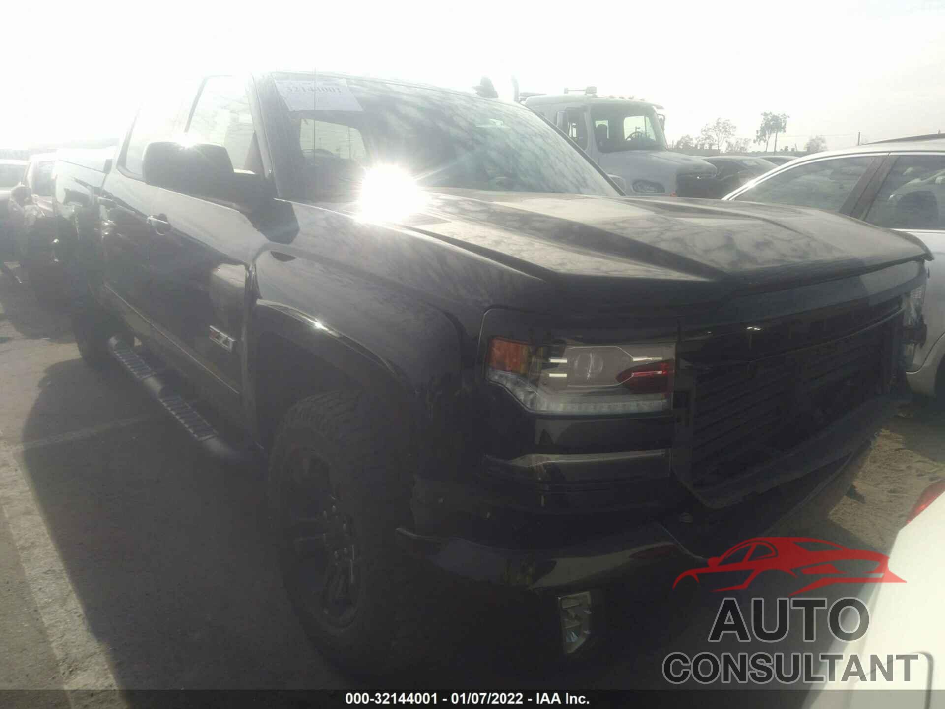 CHEVROLET SILVERADO 1500 2018 - 3GCUKSEC4JG263728