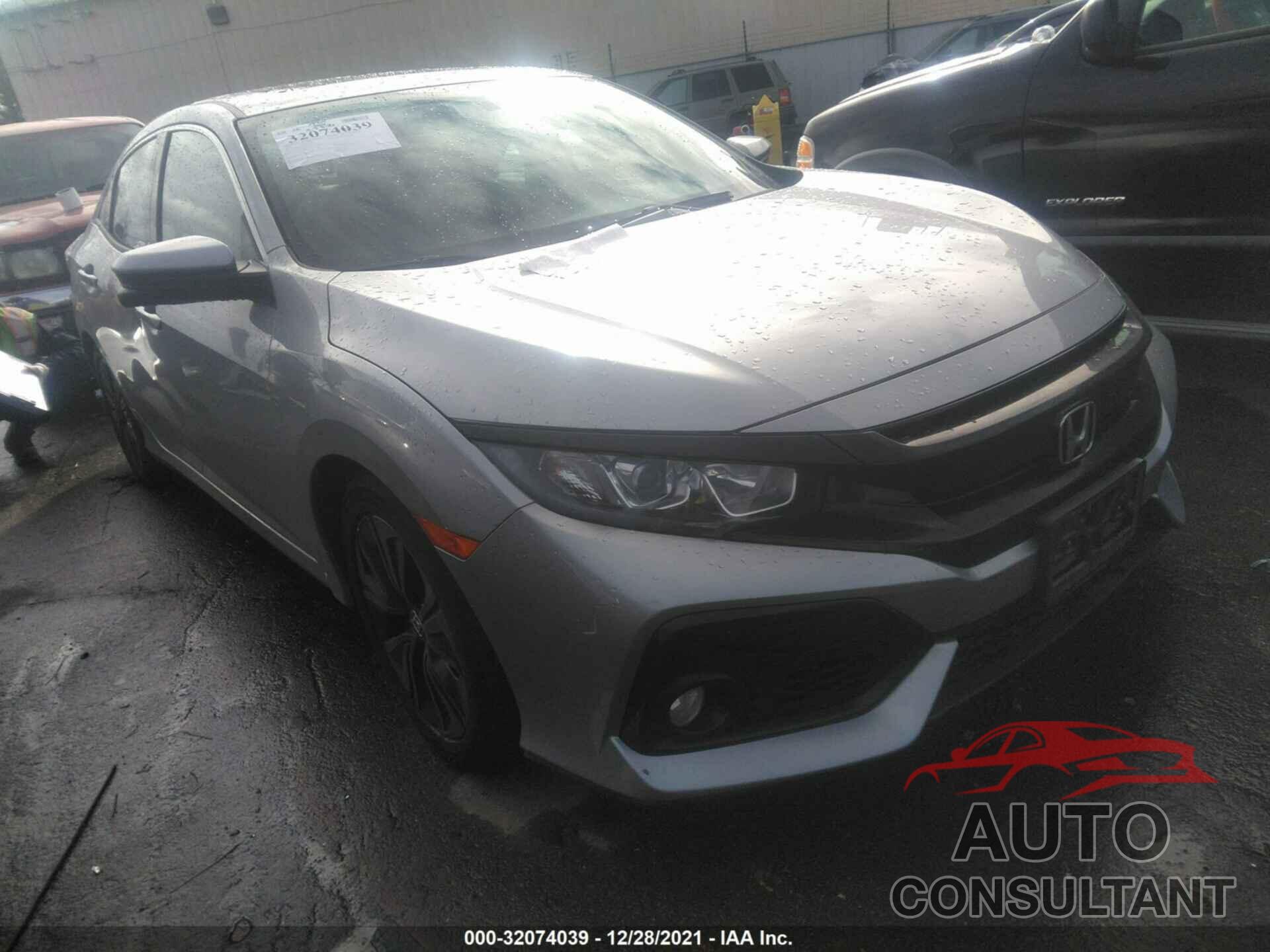 HONDA CIVIC HATCHBACK 2018 - SHHFK7H51JU426553