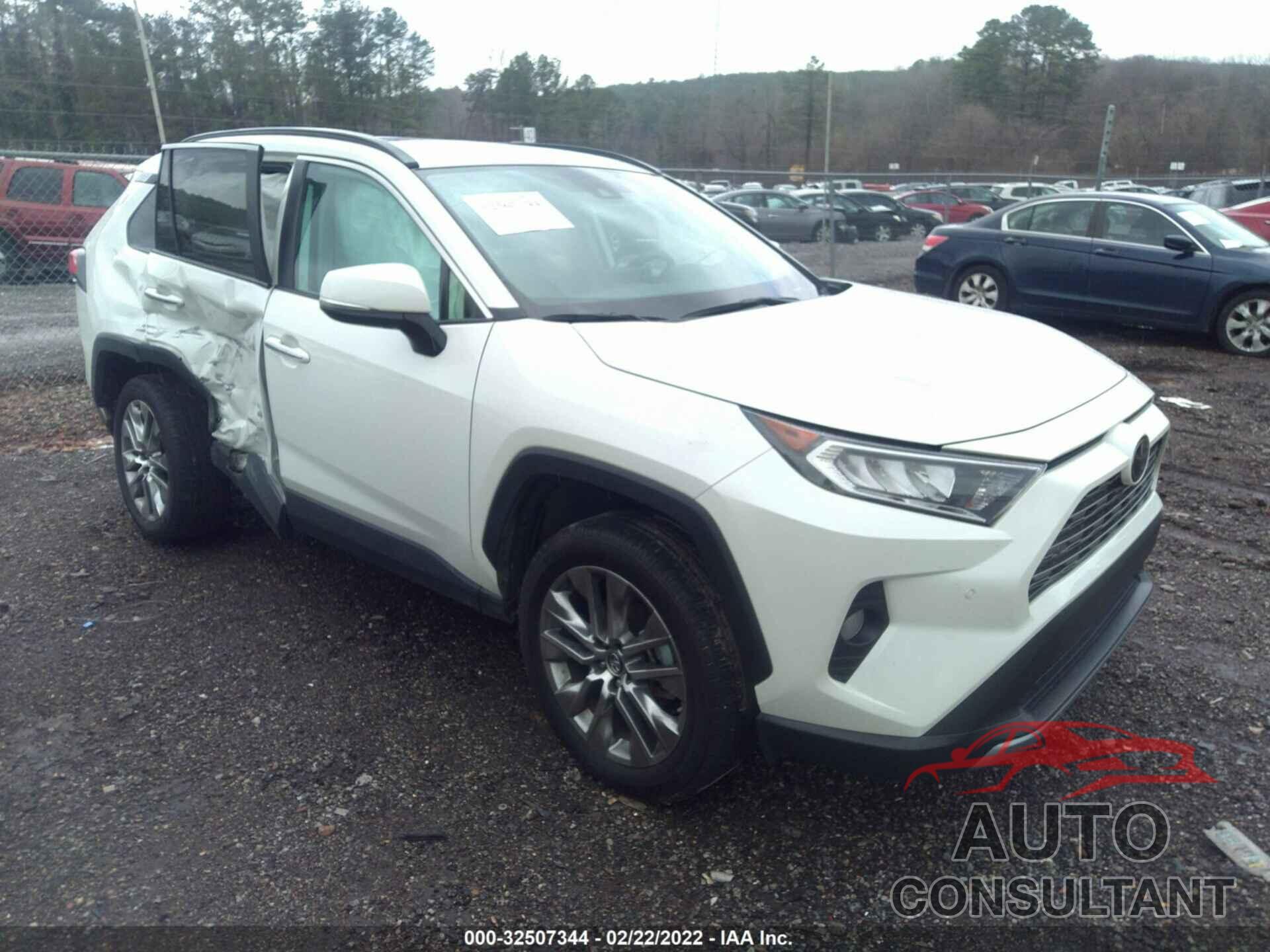 TOYOTA RAV4 2019 - 2T3Y1RFV1KC010396