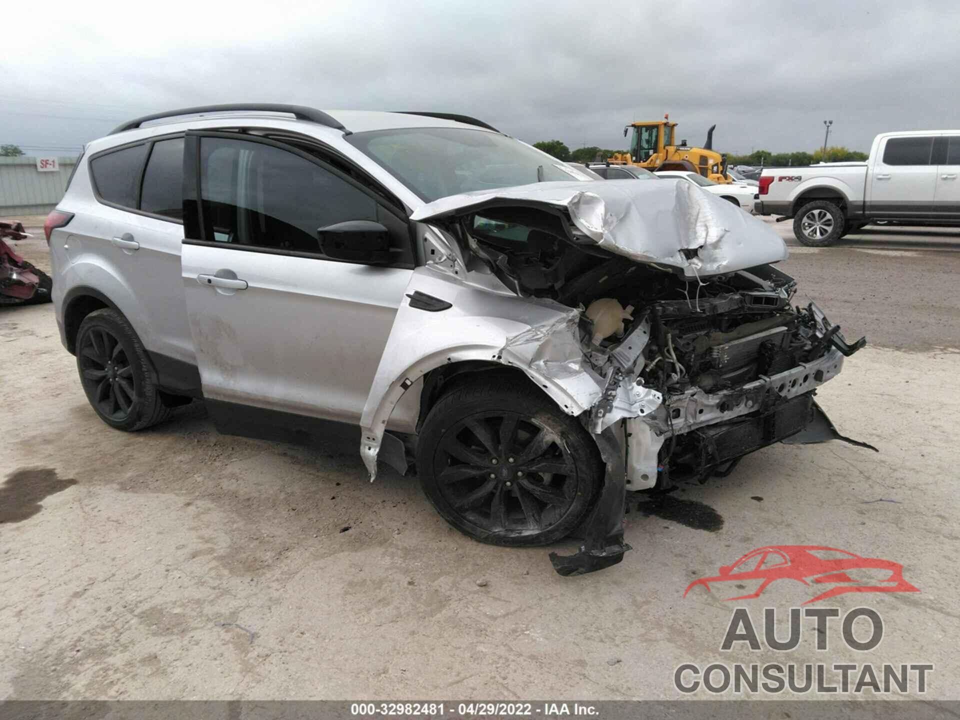 FORD ESCAPE 2019 - 1FMCU0GD5KUC02334