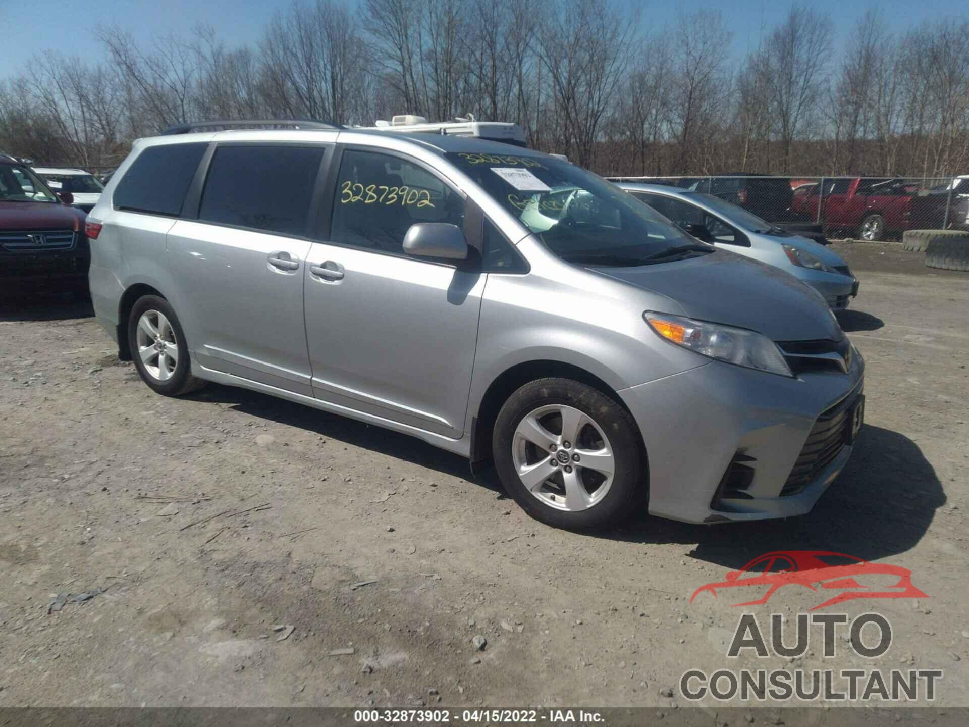 TOYOTA SIENNA 2019 - 5TDKZ3DC7KS972215