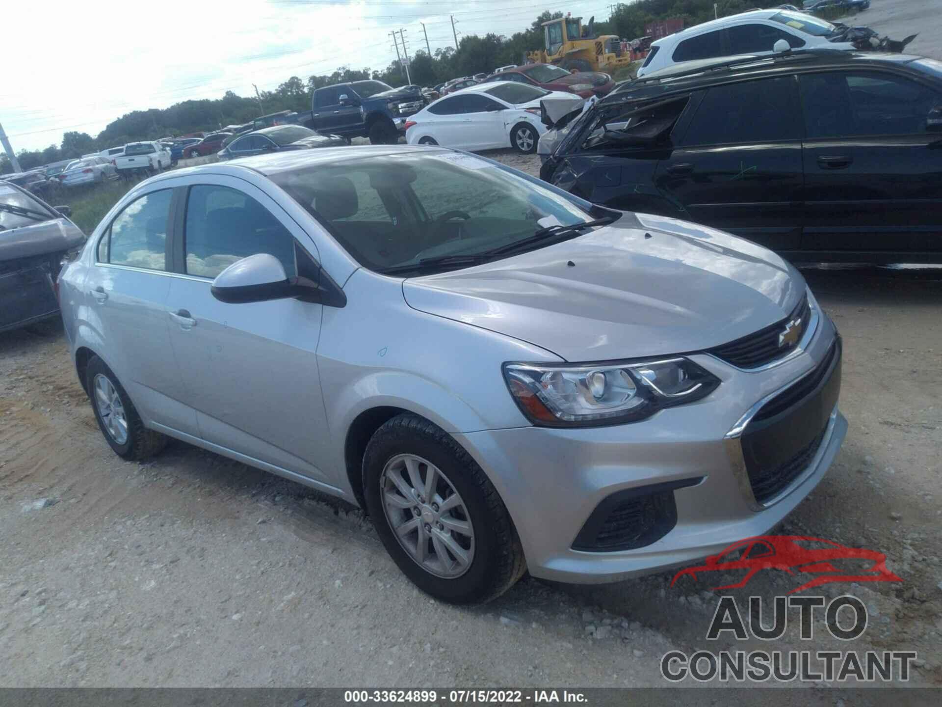 CHEVROLET SONIC 2017 - 1G1JD5SH9H4121132