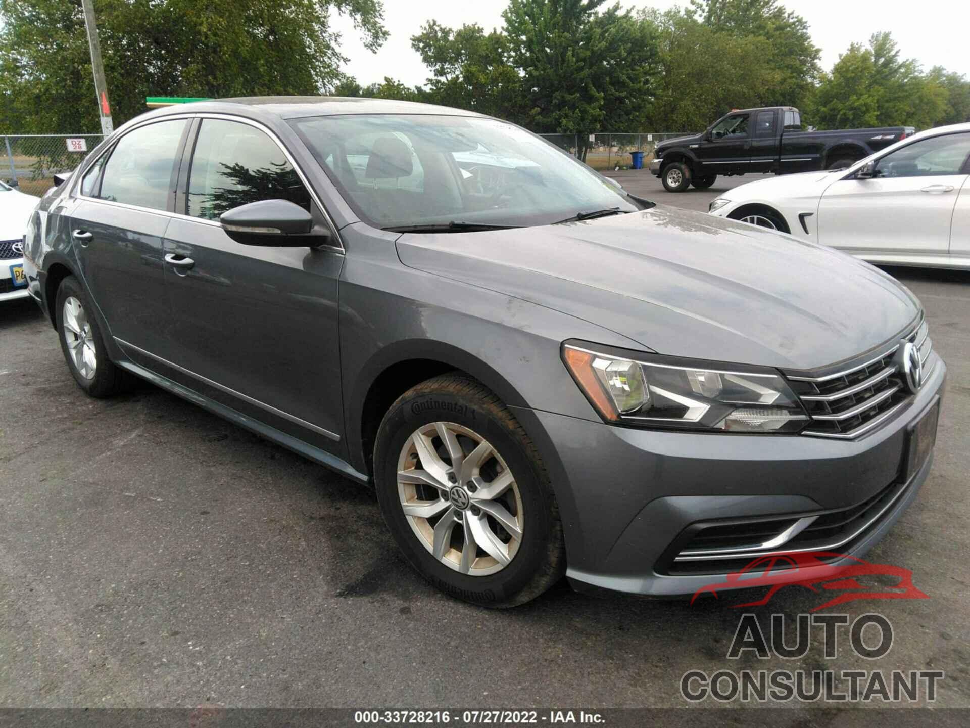 VOLKSWAGEN PASSAT 2016 - 1VWAT7A36GC033605