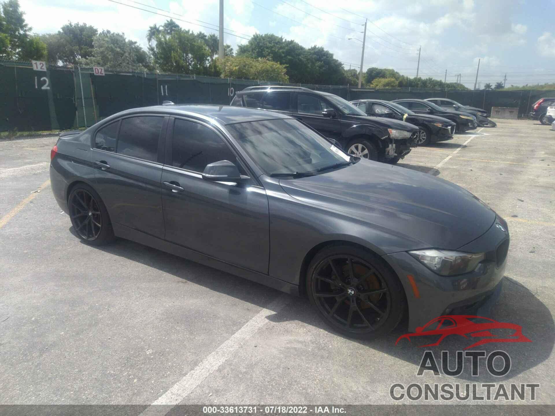 BMW 3 SERIES 2017 - WBA8E1G54HNU12963