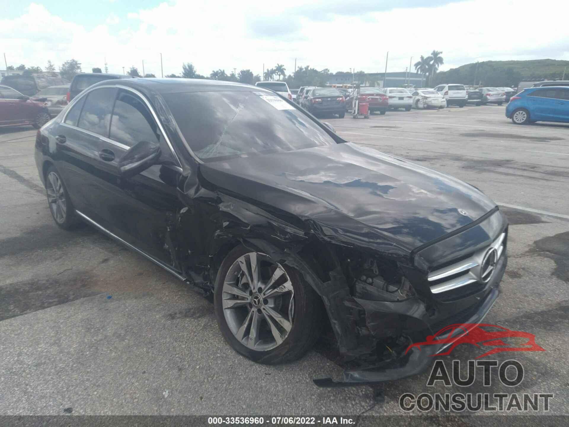 MERCEDES-BENZ C-CLASS 2018 - 55SWF4JB9JU272001