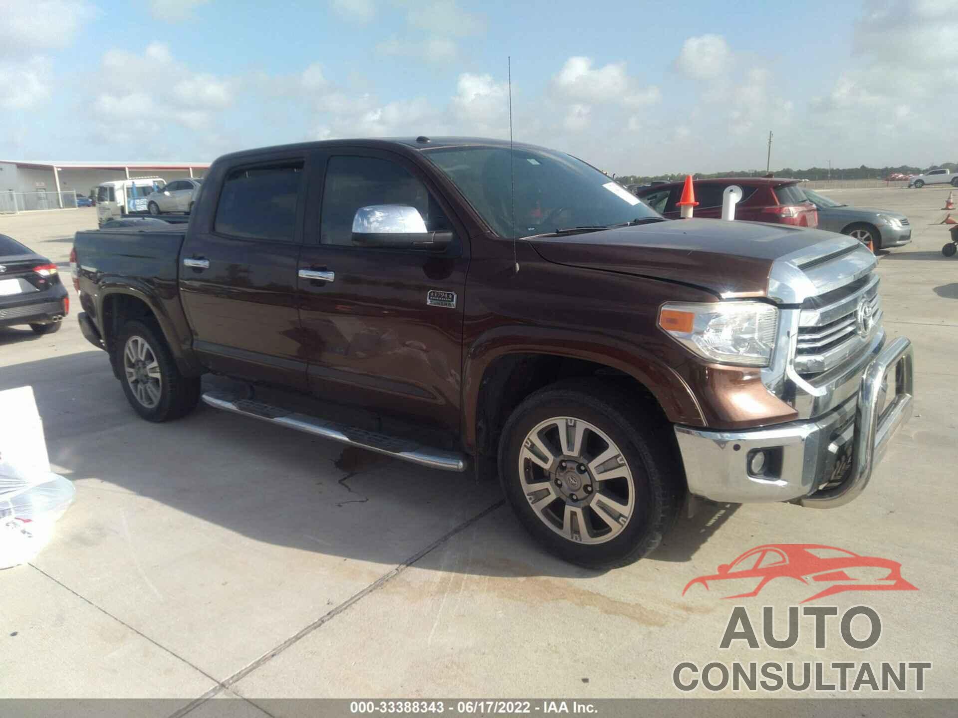 TOYOTA TUNDRA 4WD 2017 - 5TFAW5F10HX603663