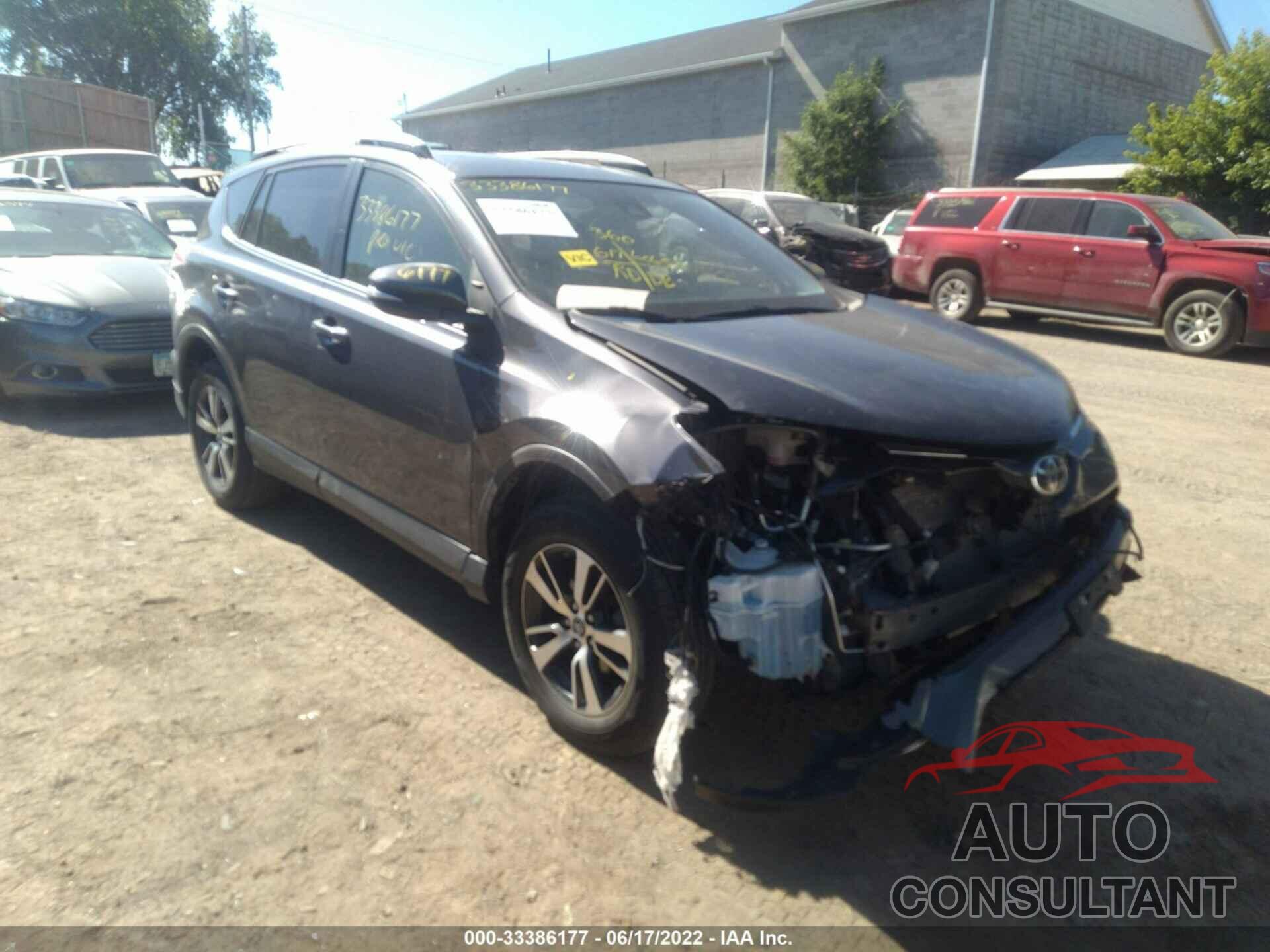 TOYOTA RAV4 2017 - JTMRFREV8HJ708811