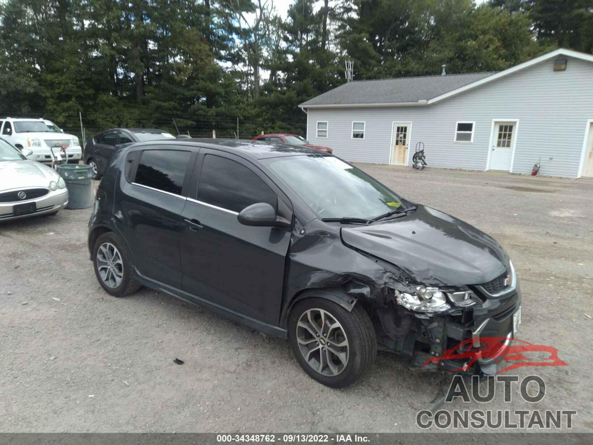 CHEVROLET SONIC 2017 - 1G1JD6SG5H4171250