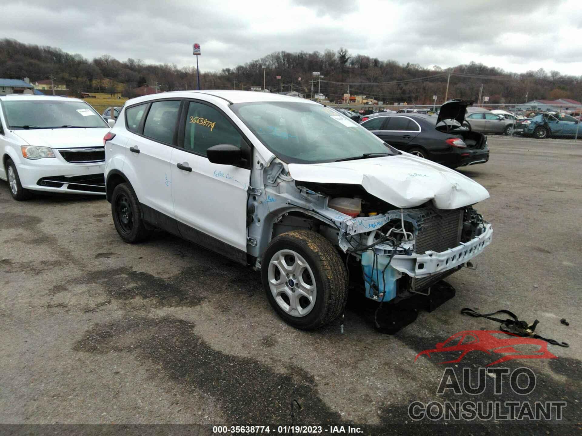 FORD ESCAPE 2019 - 1FMCU0F71KUC02746