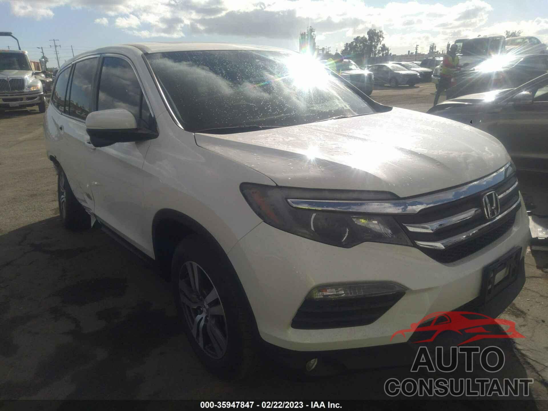 HONDA PILOT 2018 - 5FNYF6H54JB051573