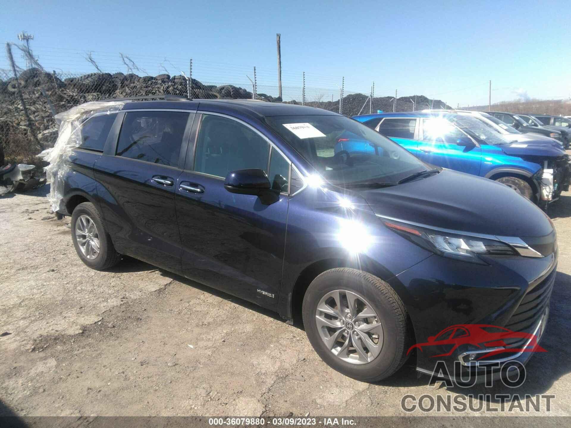 TOYOTA SIENNA 2021 - 5TDJSKFC5MS007976