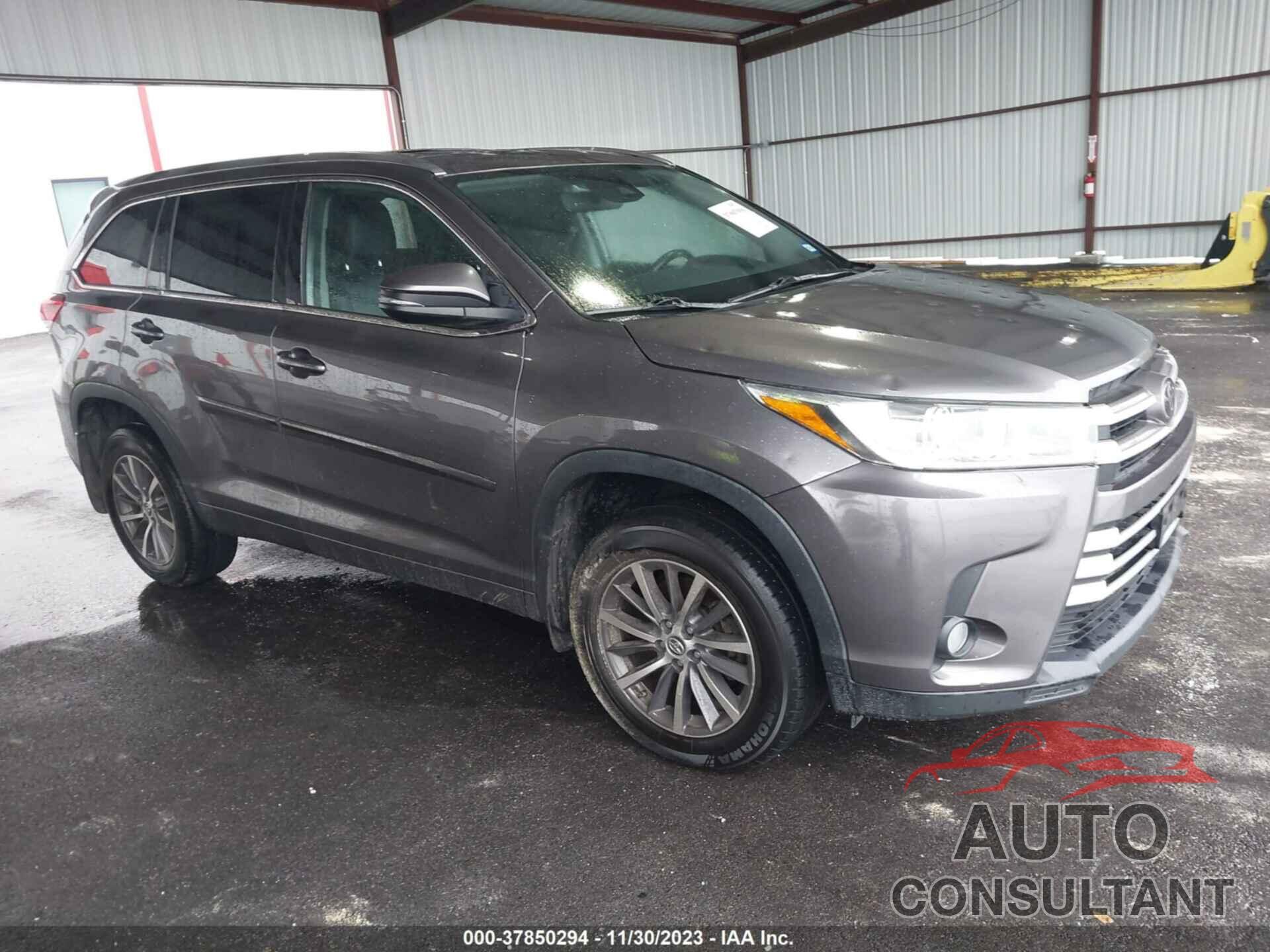 TOYOTA HIGHLANDER 2018 - 5TDJZRFH8JS837069