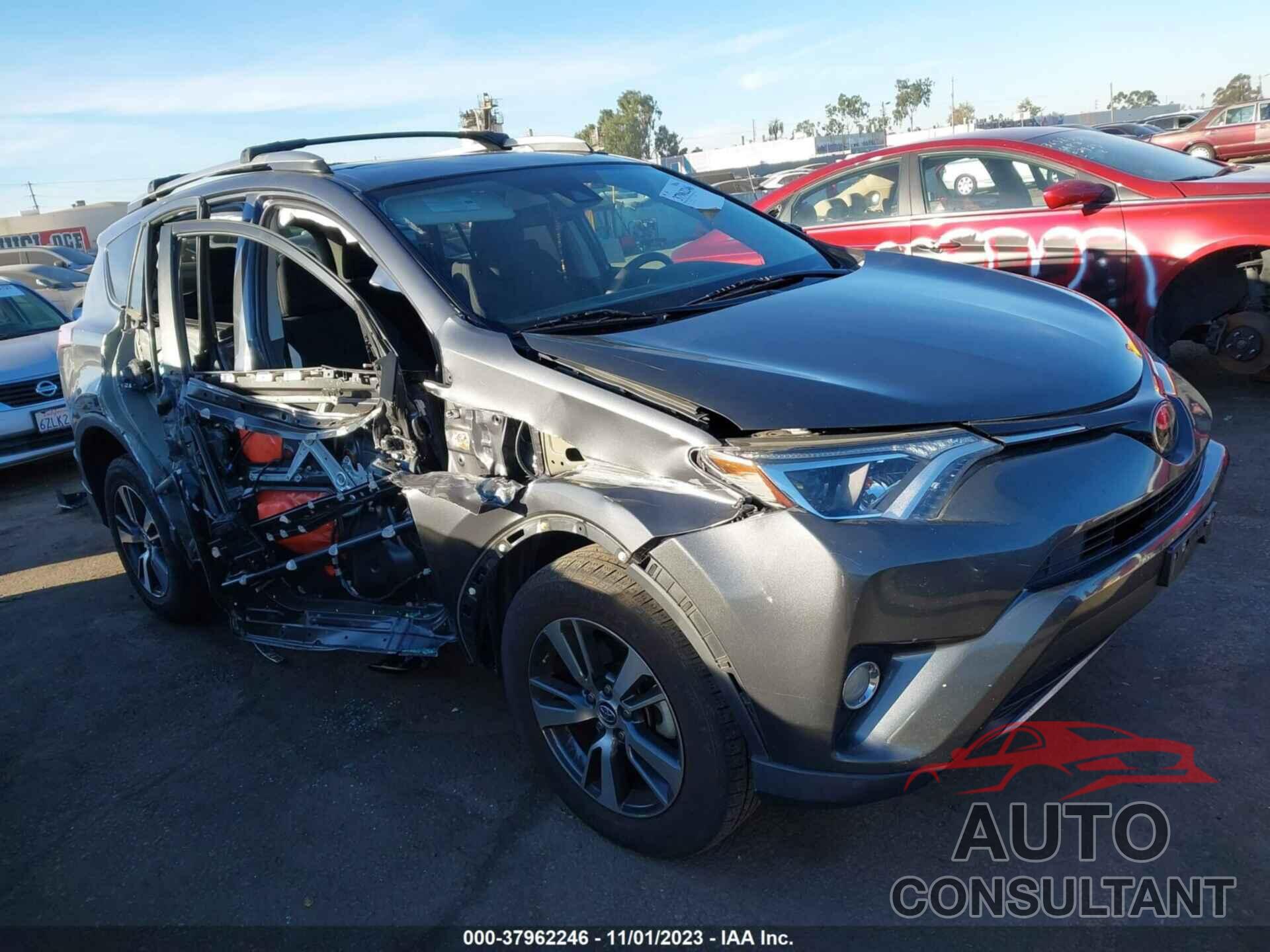 TOYOTA RAV4 2018 - 2T3WFREV5JW464013