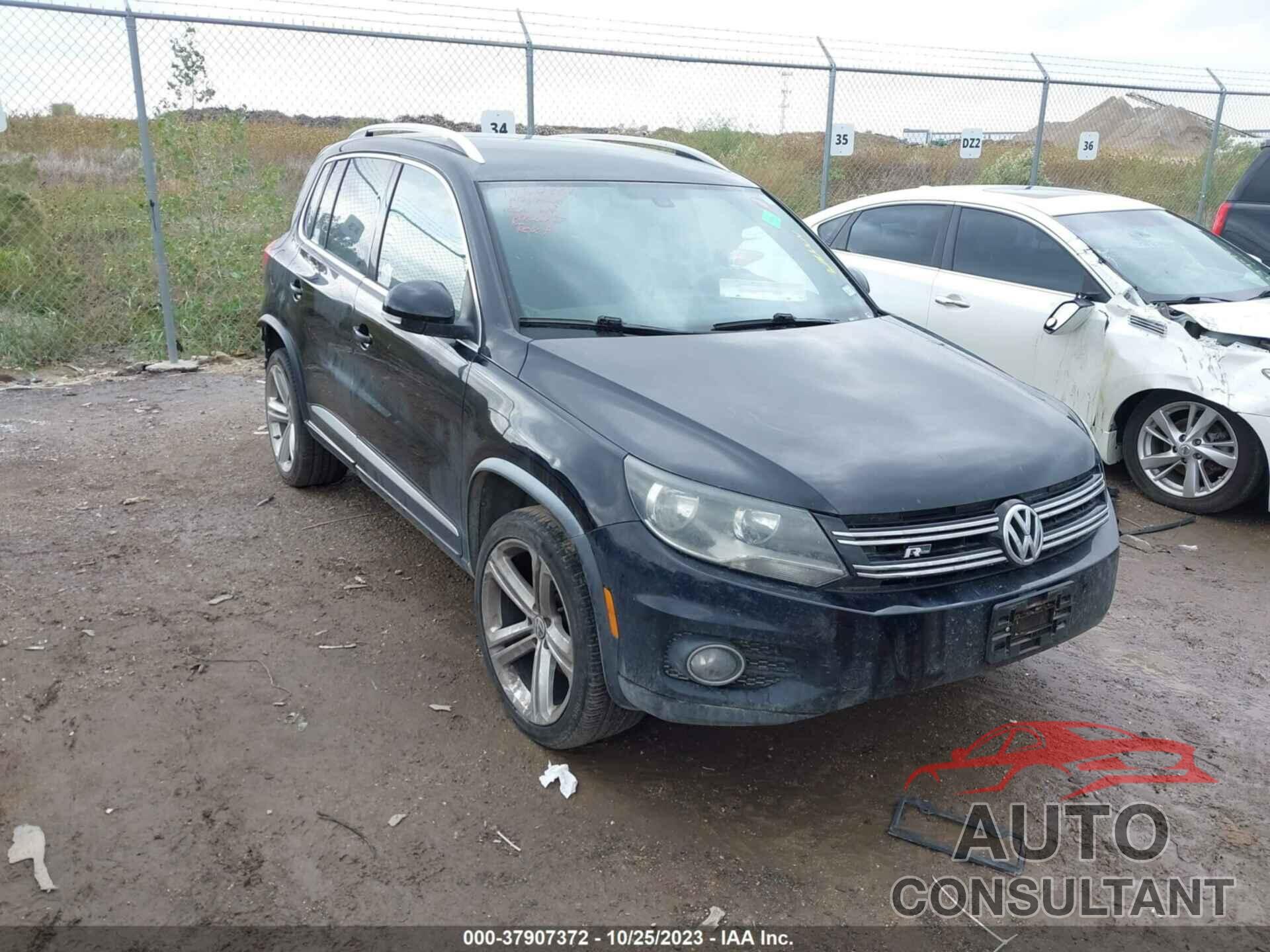 VOLKSWAGEN TIGUAN 2016 - WVGAV7AX3GW081816