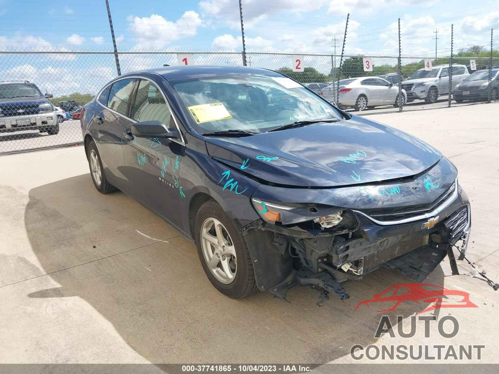 CHEVROLET MALIBU 2018 - 1G1ZC5STXJF123332