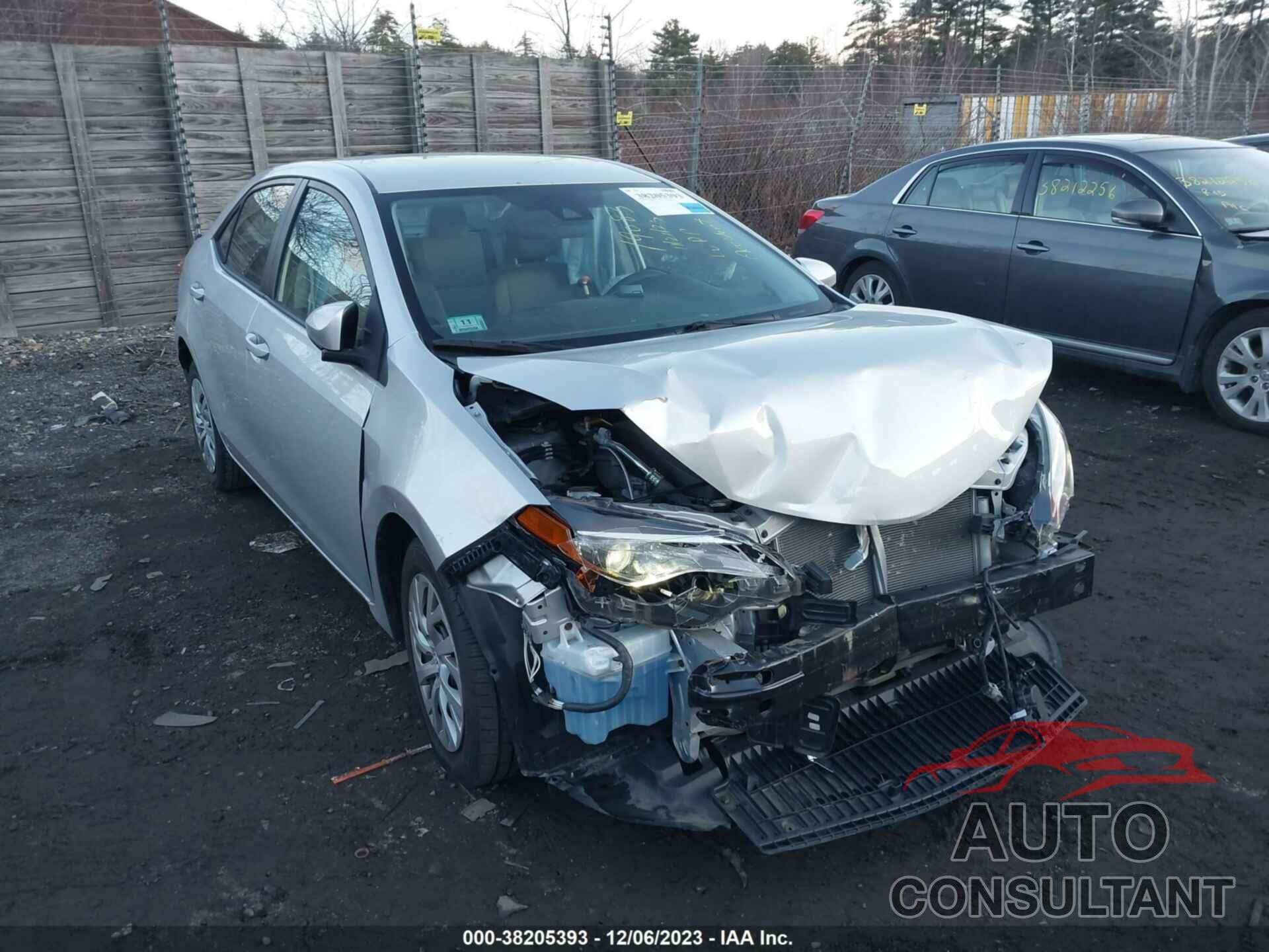 TOYOTA COROLLA 2018 - 2T1BURHEXJC992303