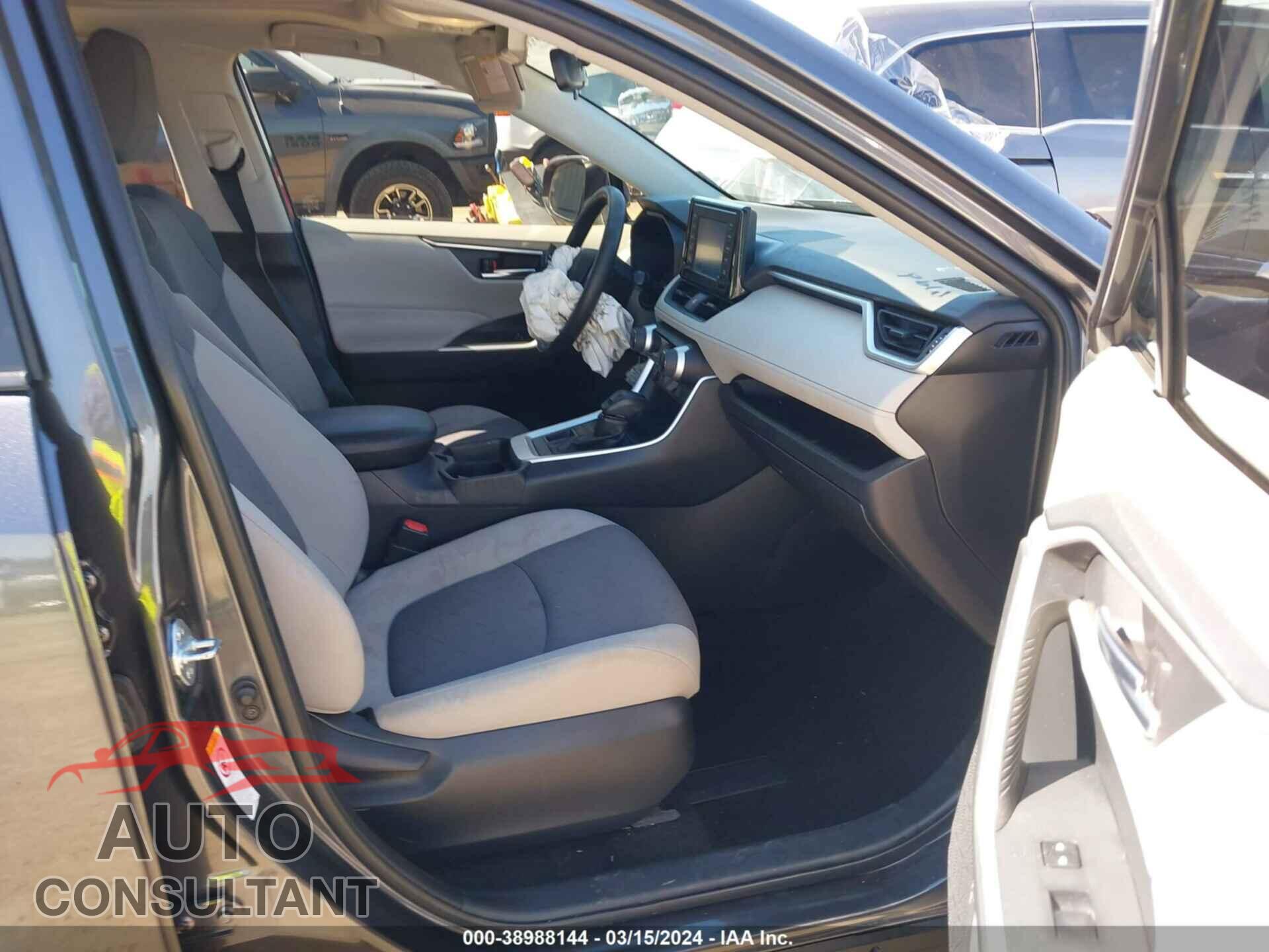 TOYOTA RAV4 2019 - JTMP1RFV9KD016986