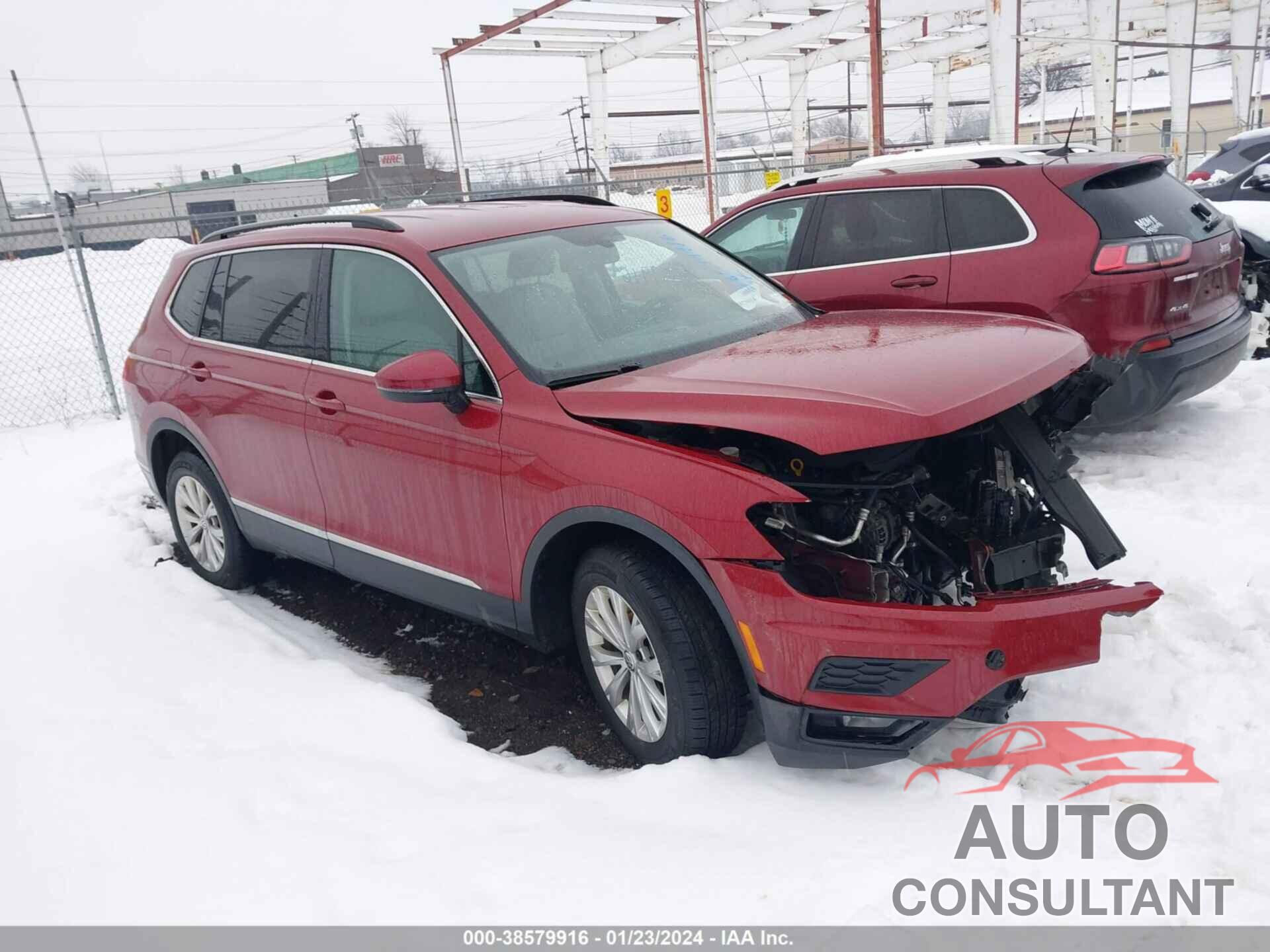 VOLKSWAGEN TIGUAN 2018 - 3VV2B7AXXJM039296