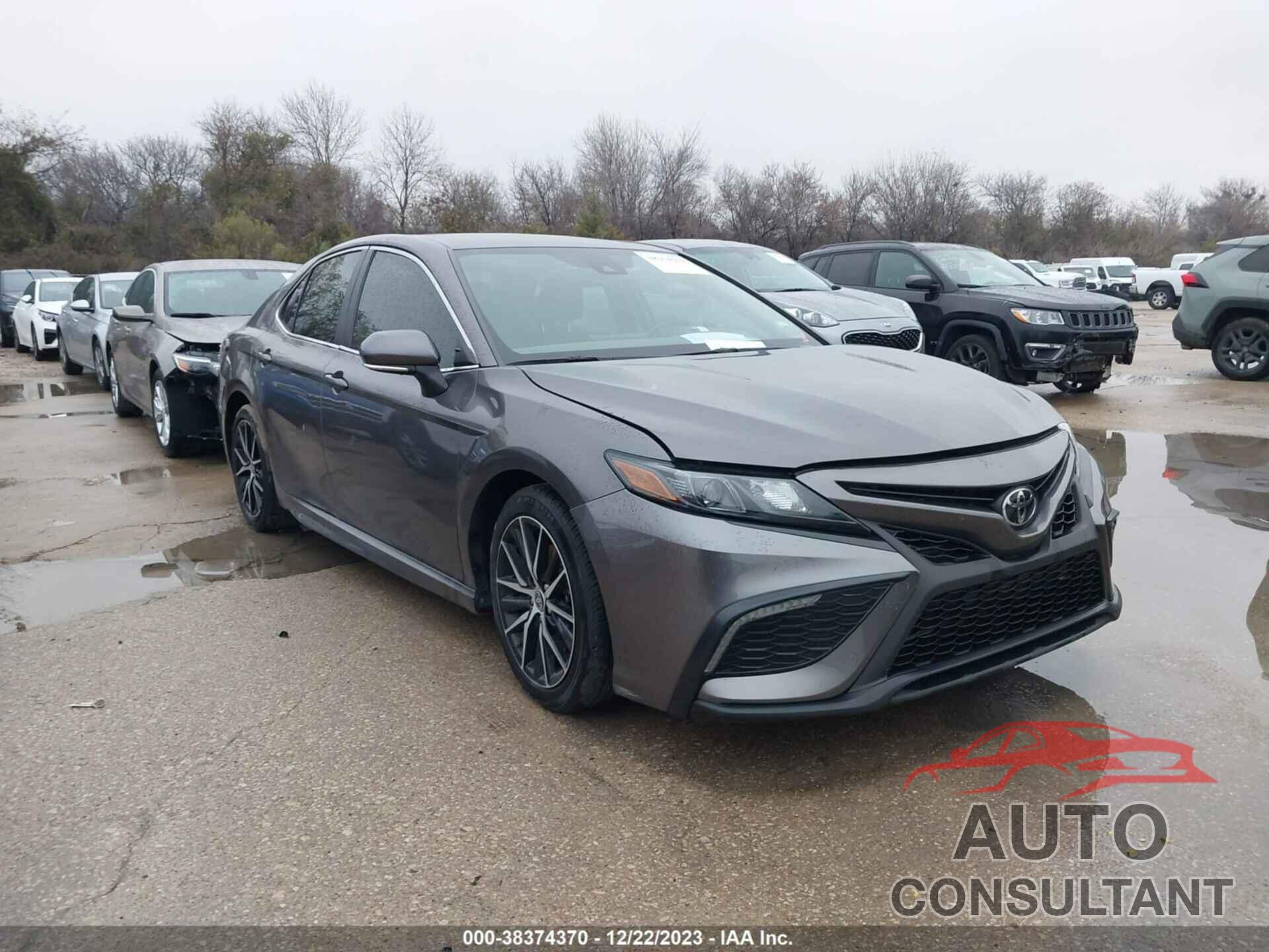 TOYOTA CAMRY 2023 - 4T1G11AK2PU741105