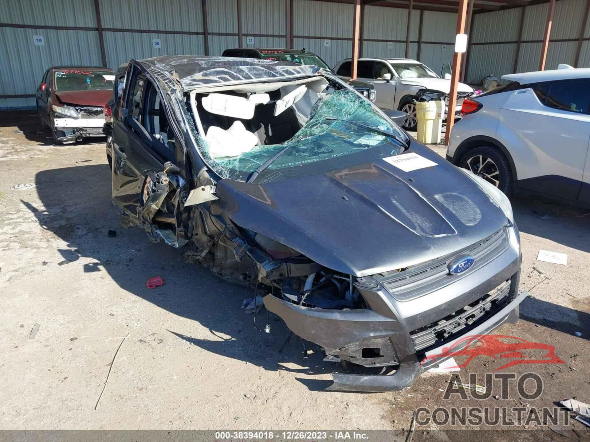 FORD ESCAPE 2016 - 1FMCU0F7XGUC42038