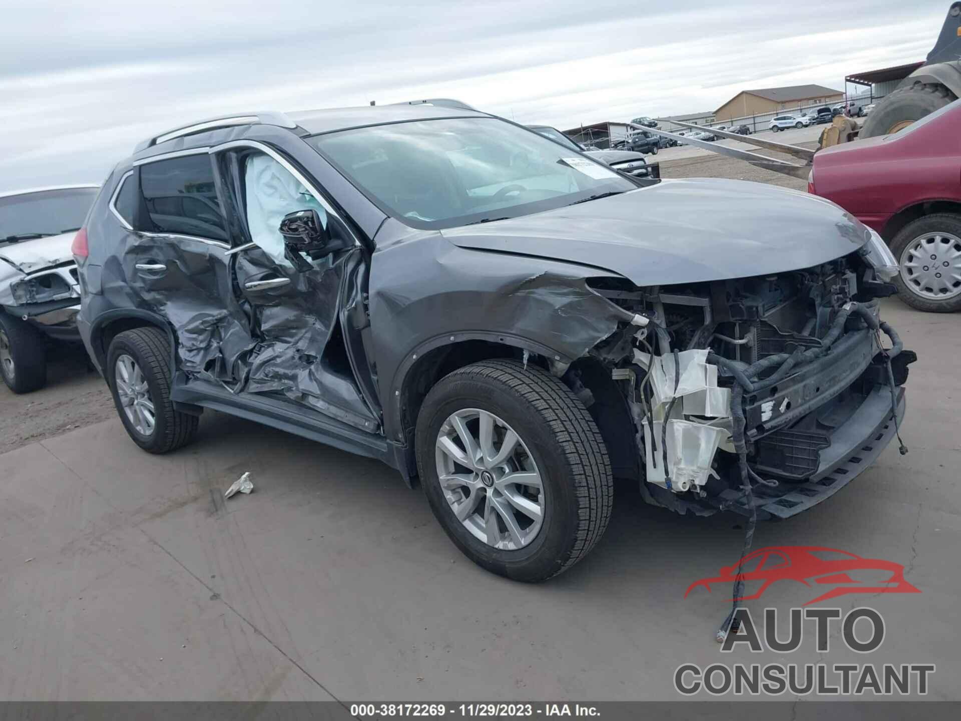 NISSAN ROGUE 2017 - KNMAT2MT3HP592234