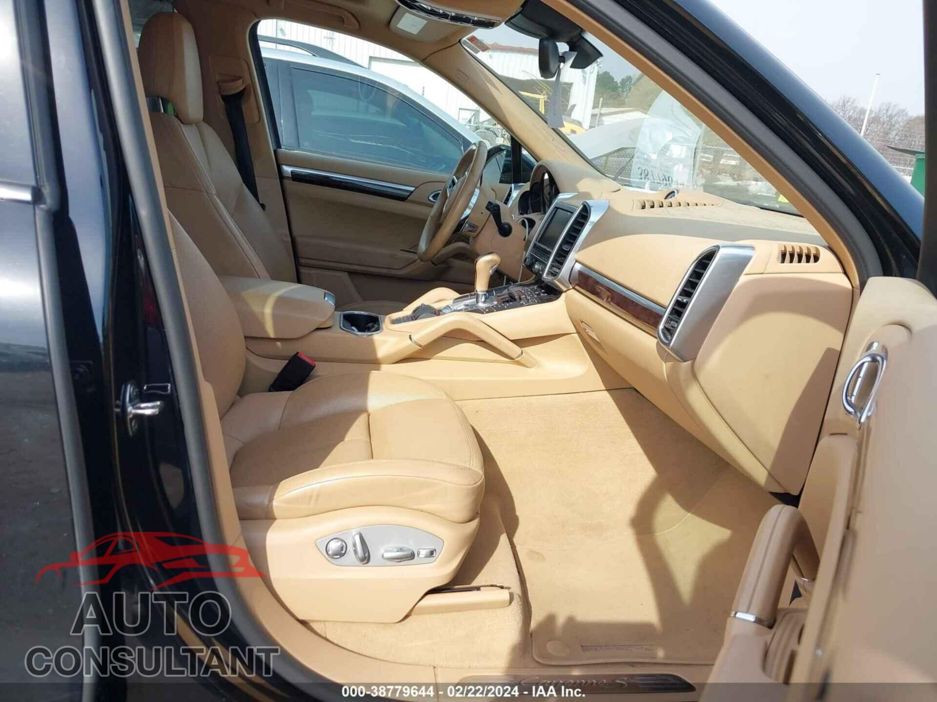 PORSCHE CAYENNE 2016 - WP1AB2A20GLA93636