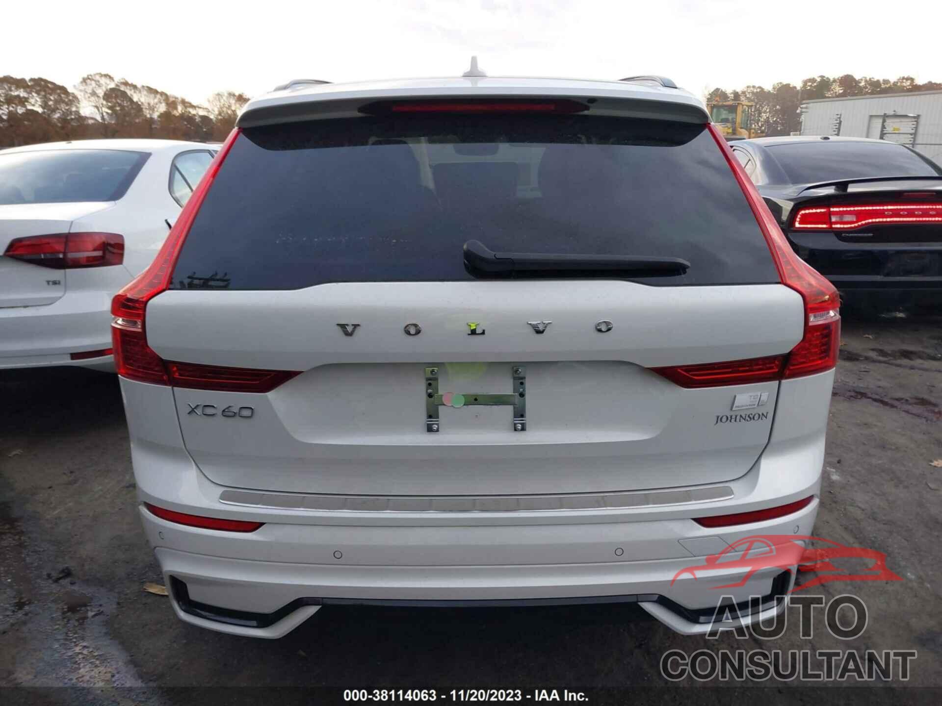 VOLVO XC60 RECHARGE PLUG-IN 2022 - YV4H60DM3N1036813