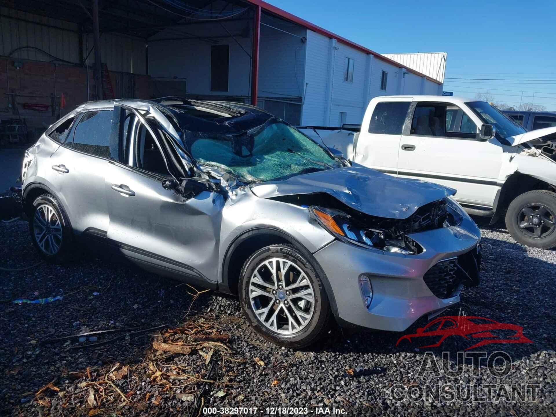 FORD ESCAPE 2022 - 1FMCU0H69NUA80727