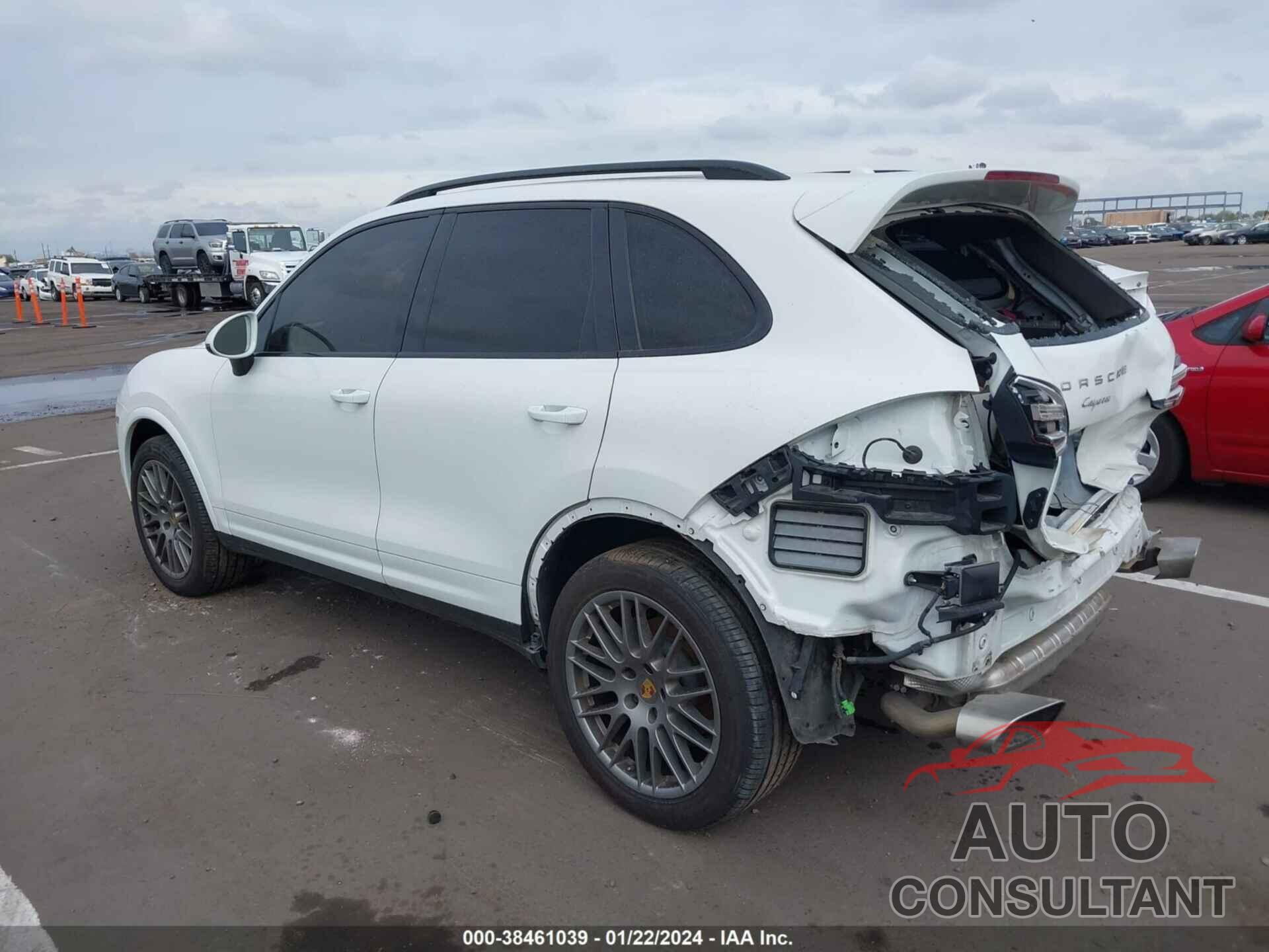 PORSCHE CAYENNE 2018 - WP1AA2A27JKA02393