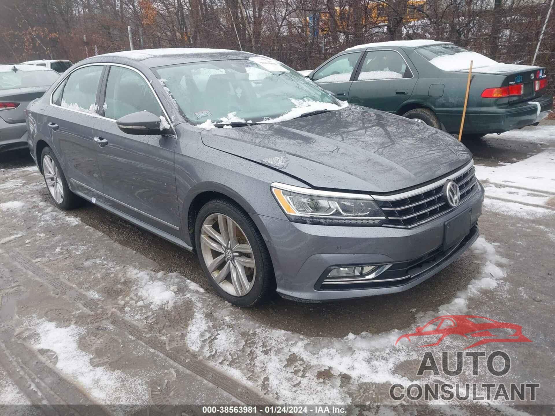 VOLKSWAGEN PASSAT 2017 - 1VWCT7A38HC073307