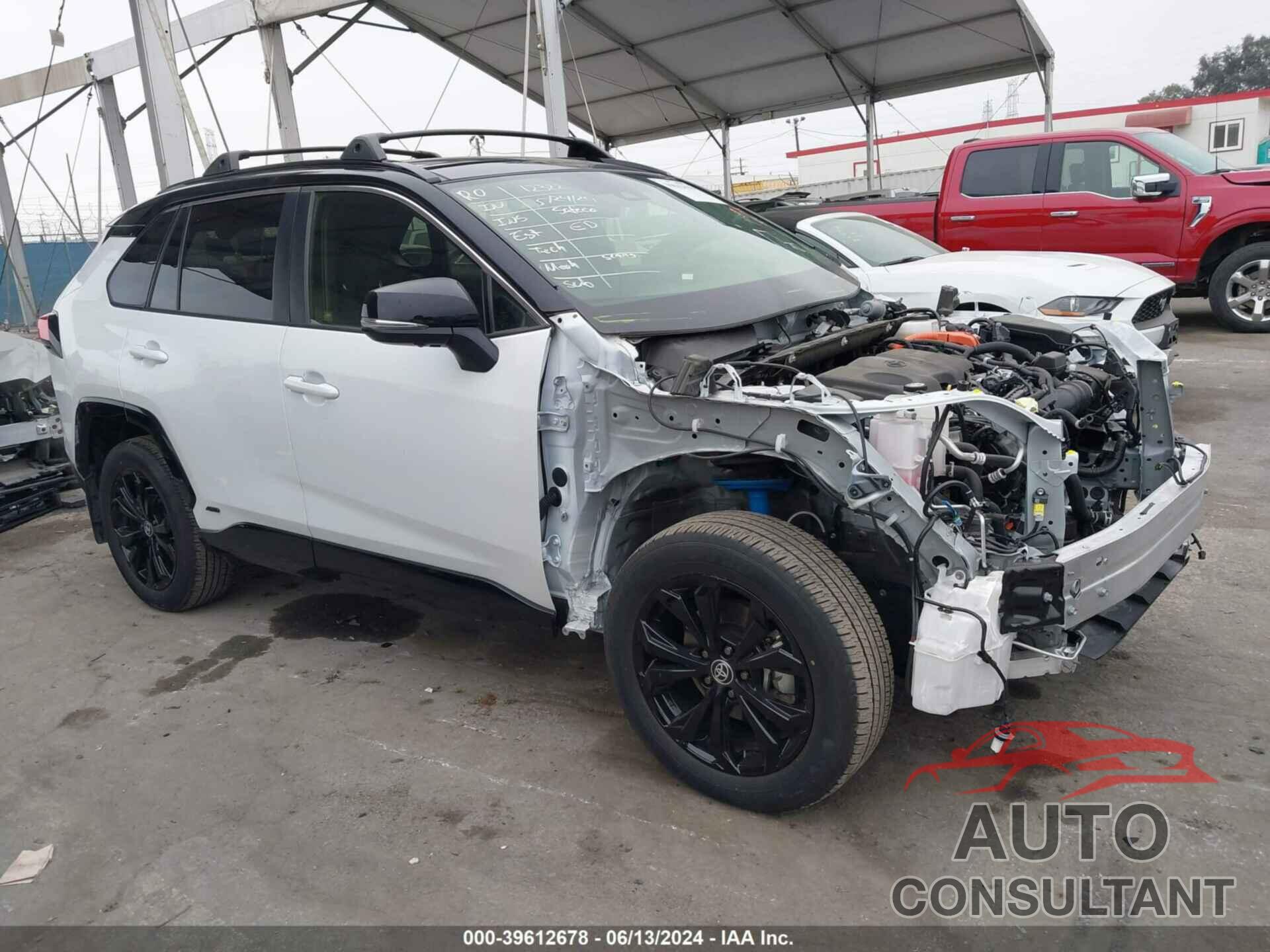 TOYOTA RAV4 HYBRID 2023 - JTME6RFV6PJ031138