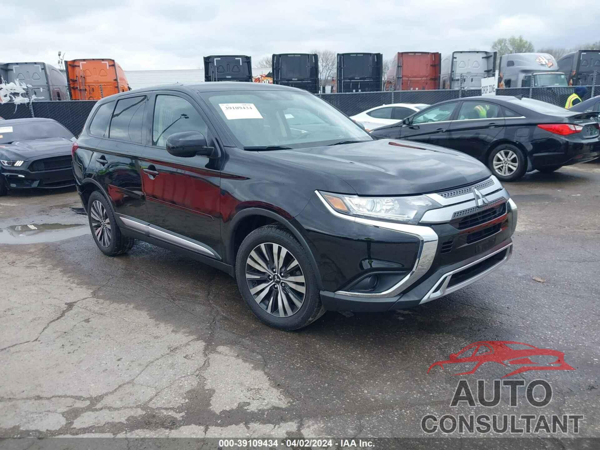 MITSUBISHI OUTLANDER 2019 - JA4AD2A38KZ010779